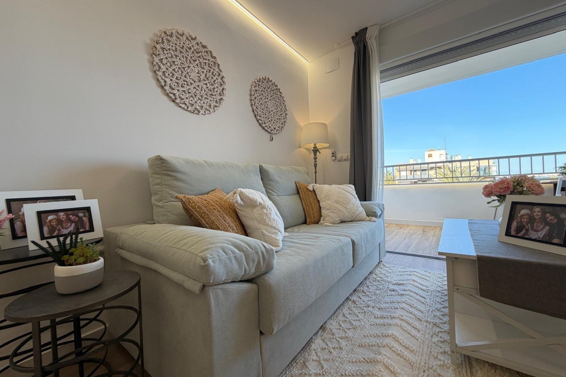 Resale - Apartment / flat -
Torrevieja - Torrevieja Centro