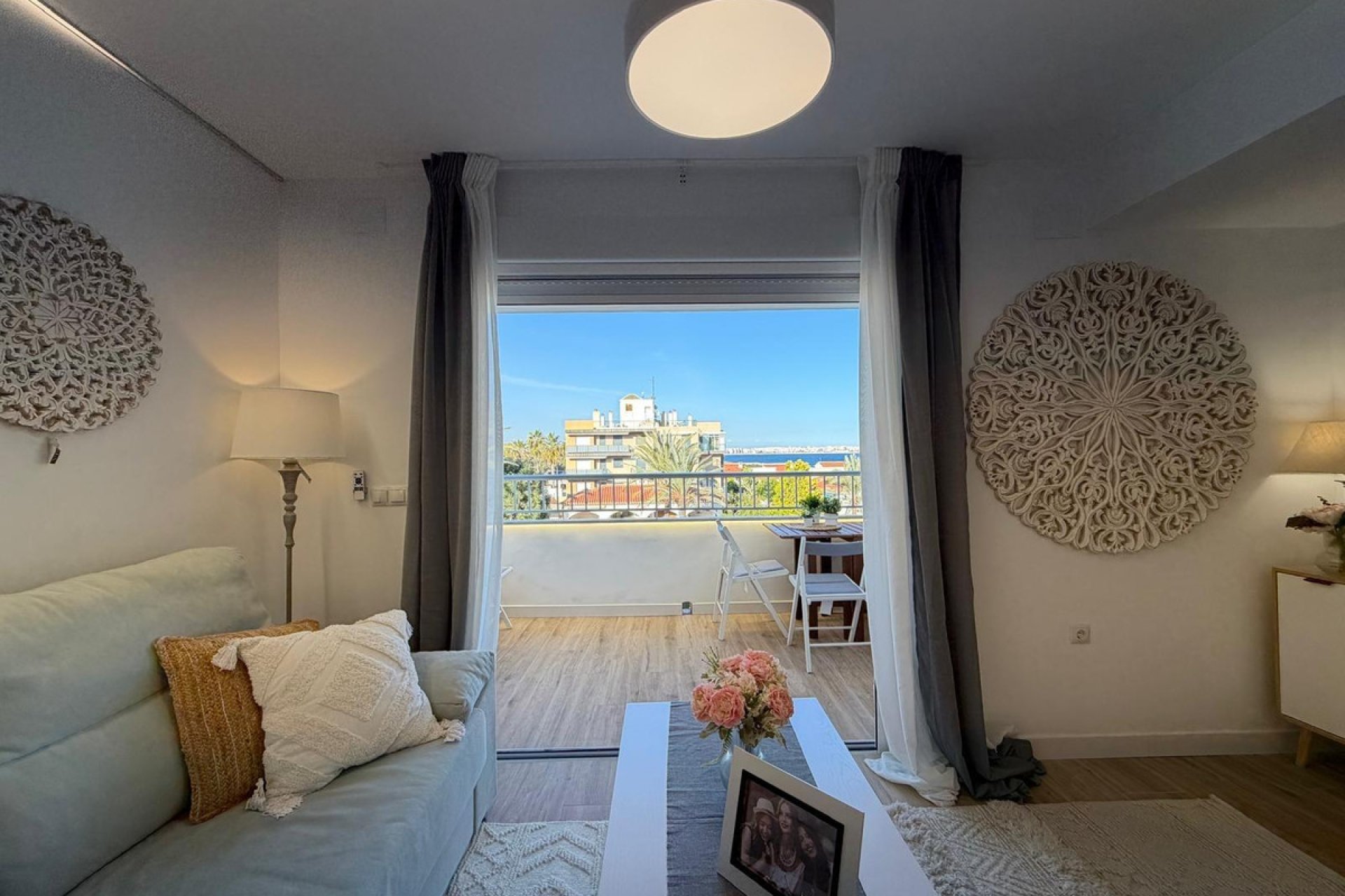 Resale - Apartment / flat -
Torrevieja - Torrevieja Centro