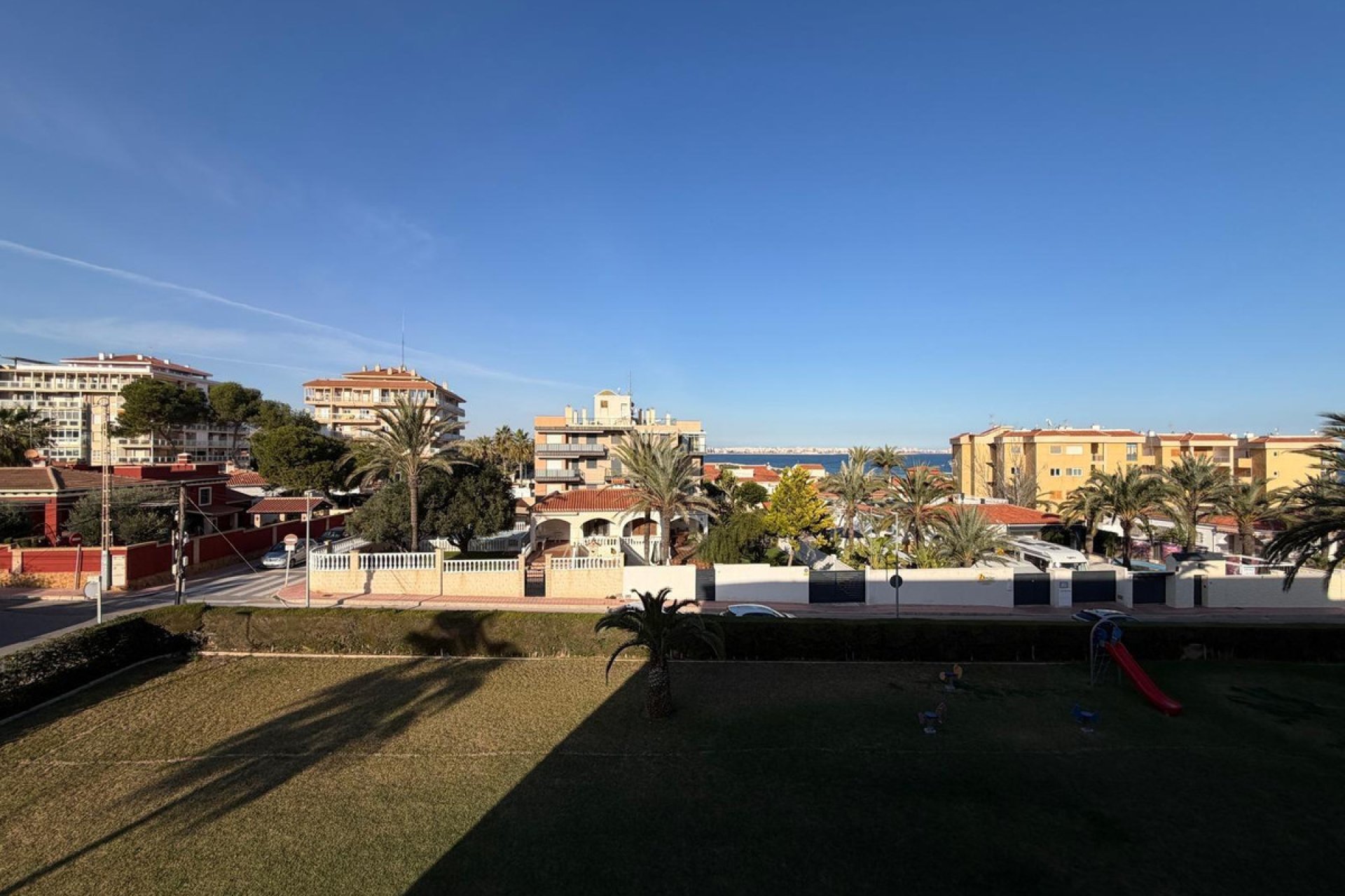 Resale - Apartment / flat -
Torrevieja - Torrevieja Centro