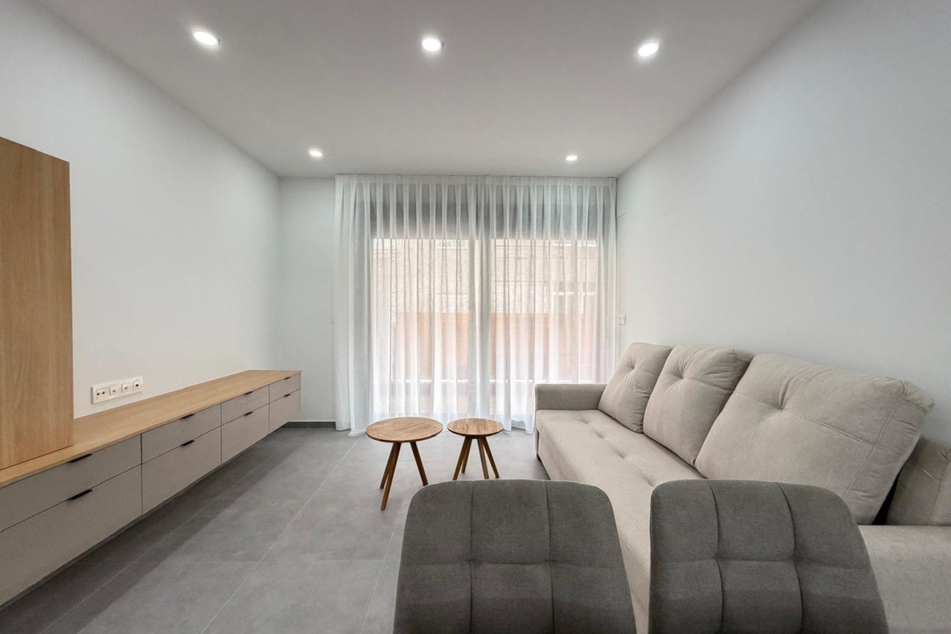 Resale - Apartment / flat -
Torrevieja - Torrevieja Centro