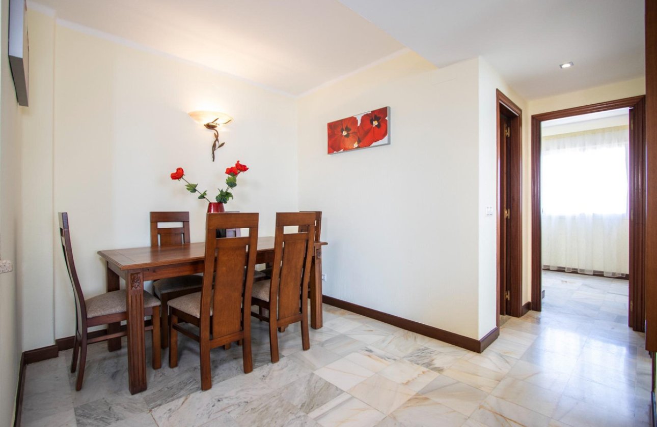 Resale - Apartment / flat -
Torrevieja - Torrevieja Centro
