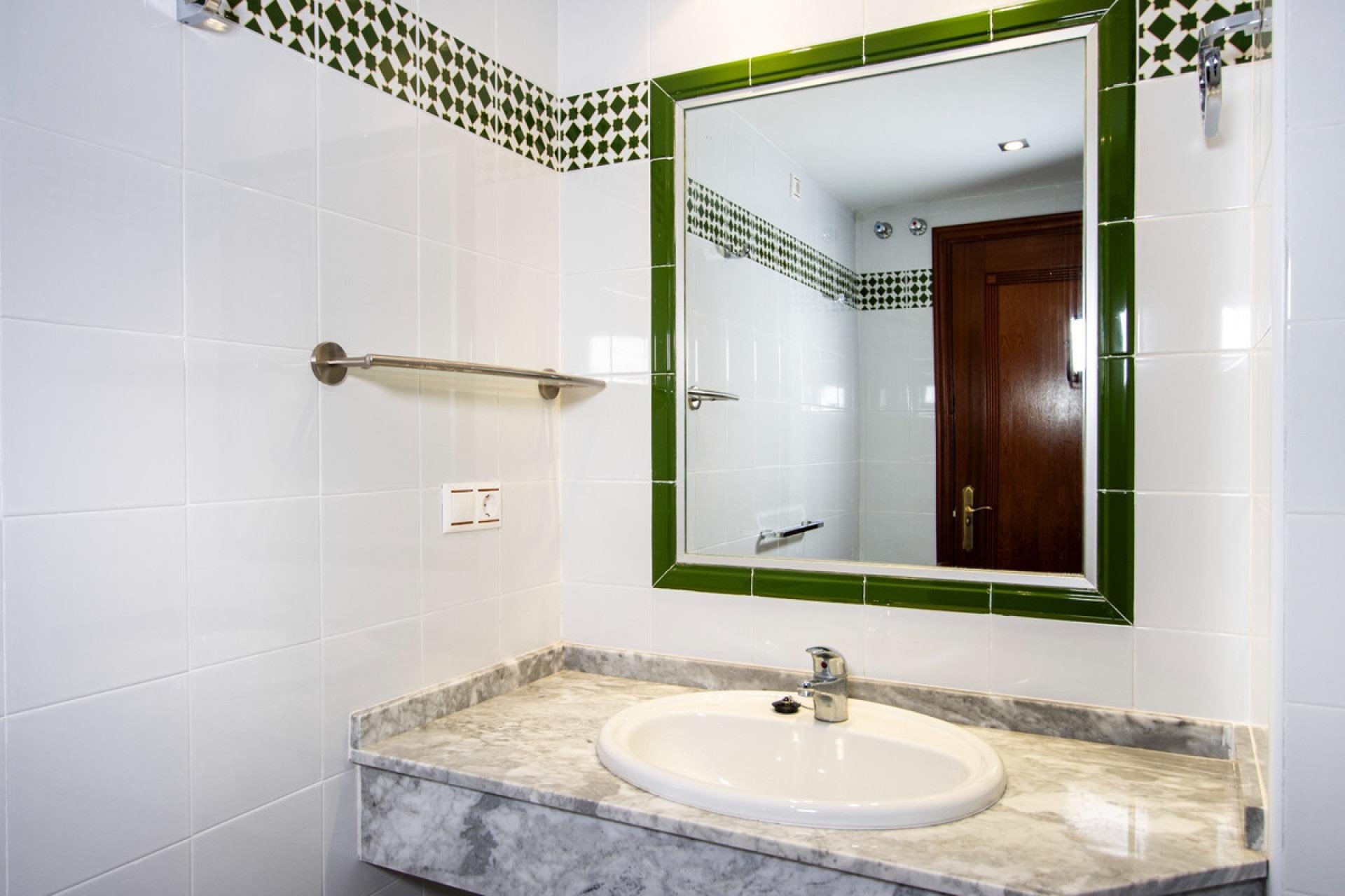 Resale - Apartment / flat -
Torrevieja - Torrevieja Centro