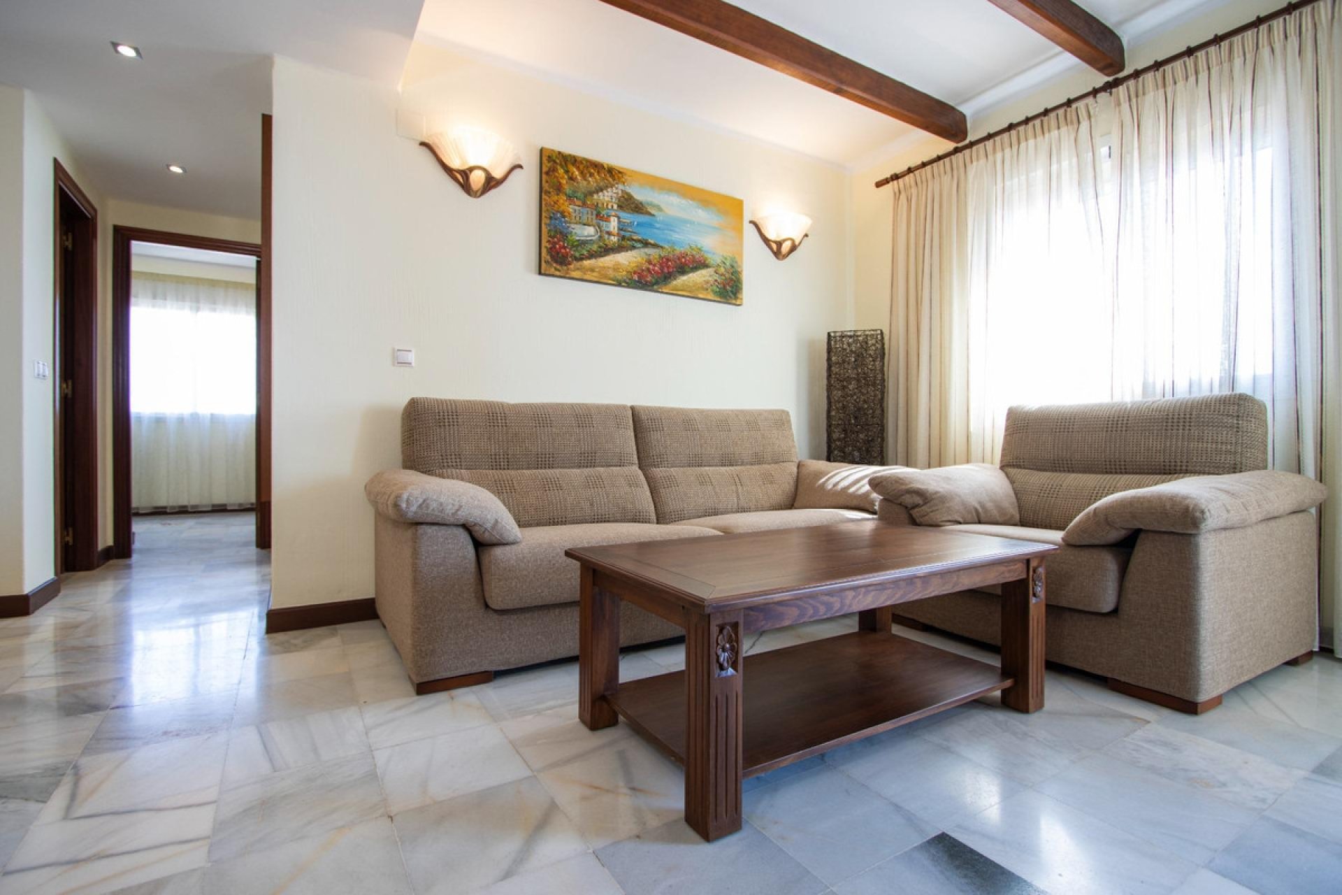 Resale - Apartment / flat -
Torrevieja - Torrevieja Centro