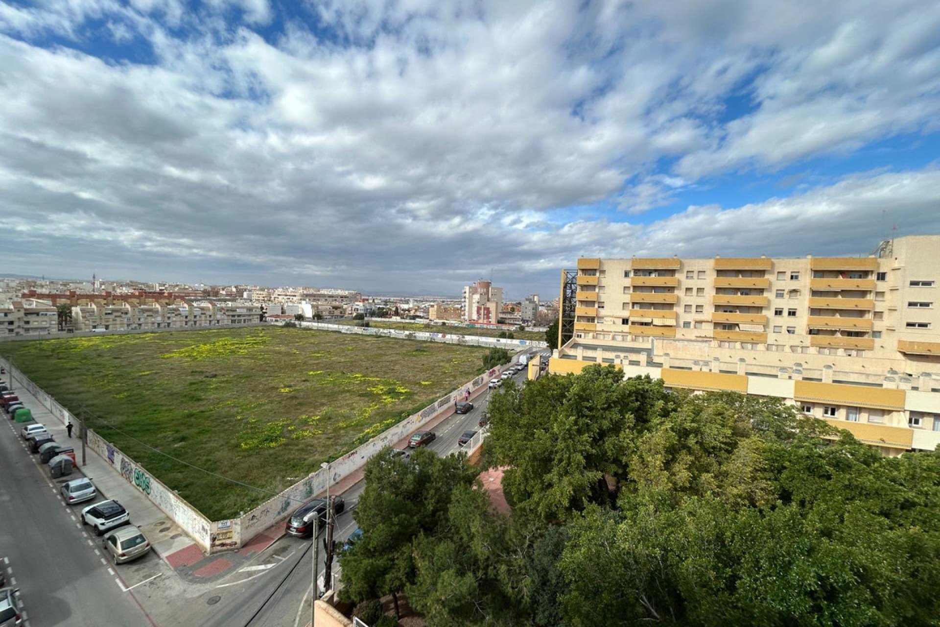 Resale - Apartment / flat -
Torrevieja - Torrevieja Centro