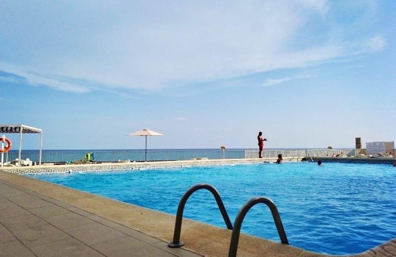 Resale - Apartment / flat -
Torrevieja - Torrevieja Centro