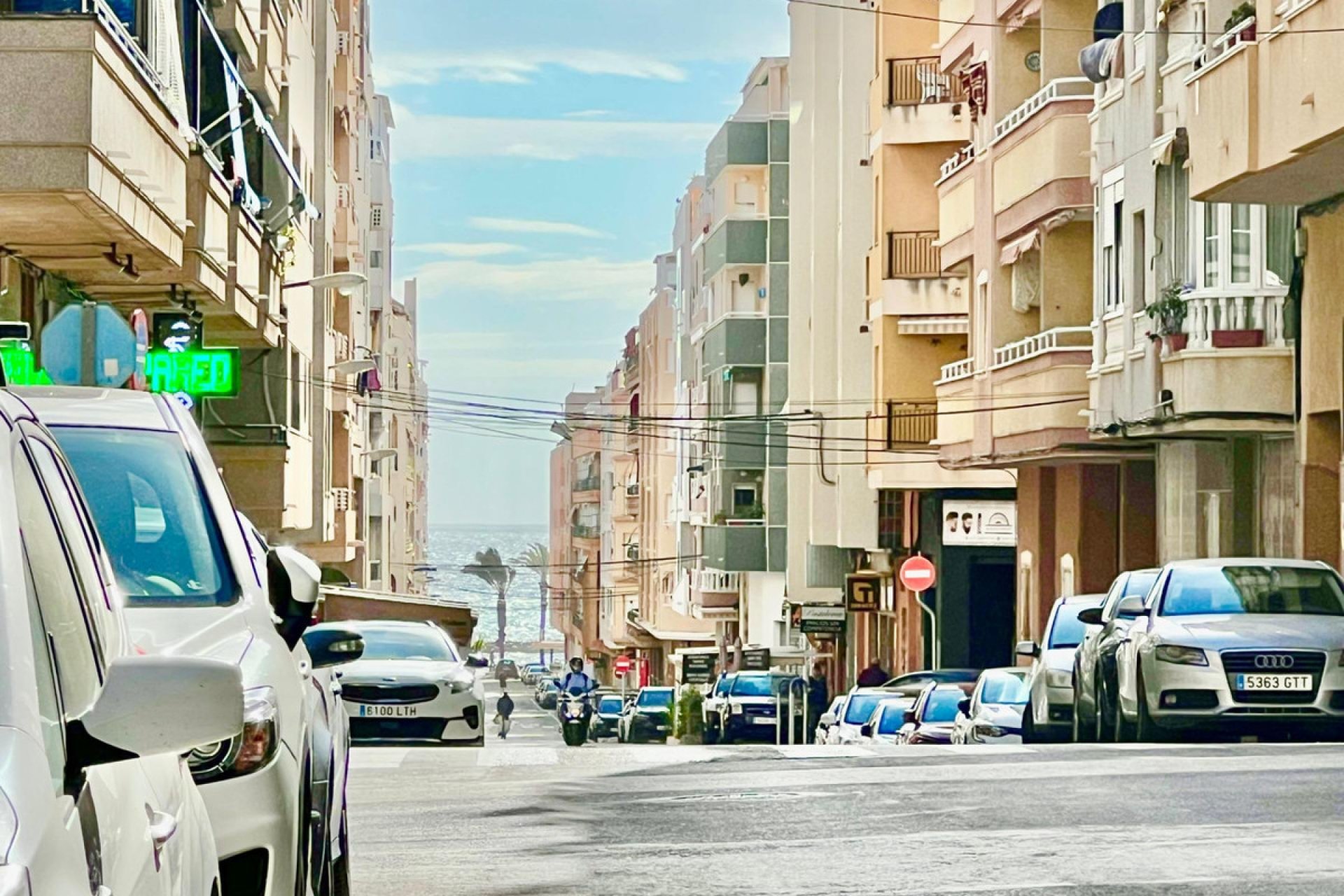 Resale - Apartment / flat -
Torrevieja - Torrevieja Centro