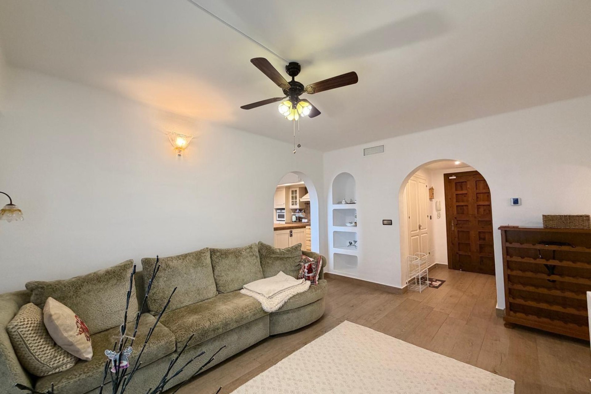 Resale - Apartment / flat -
Torrevieja - Torrevieja Centro