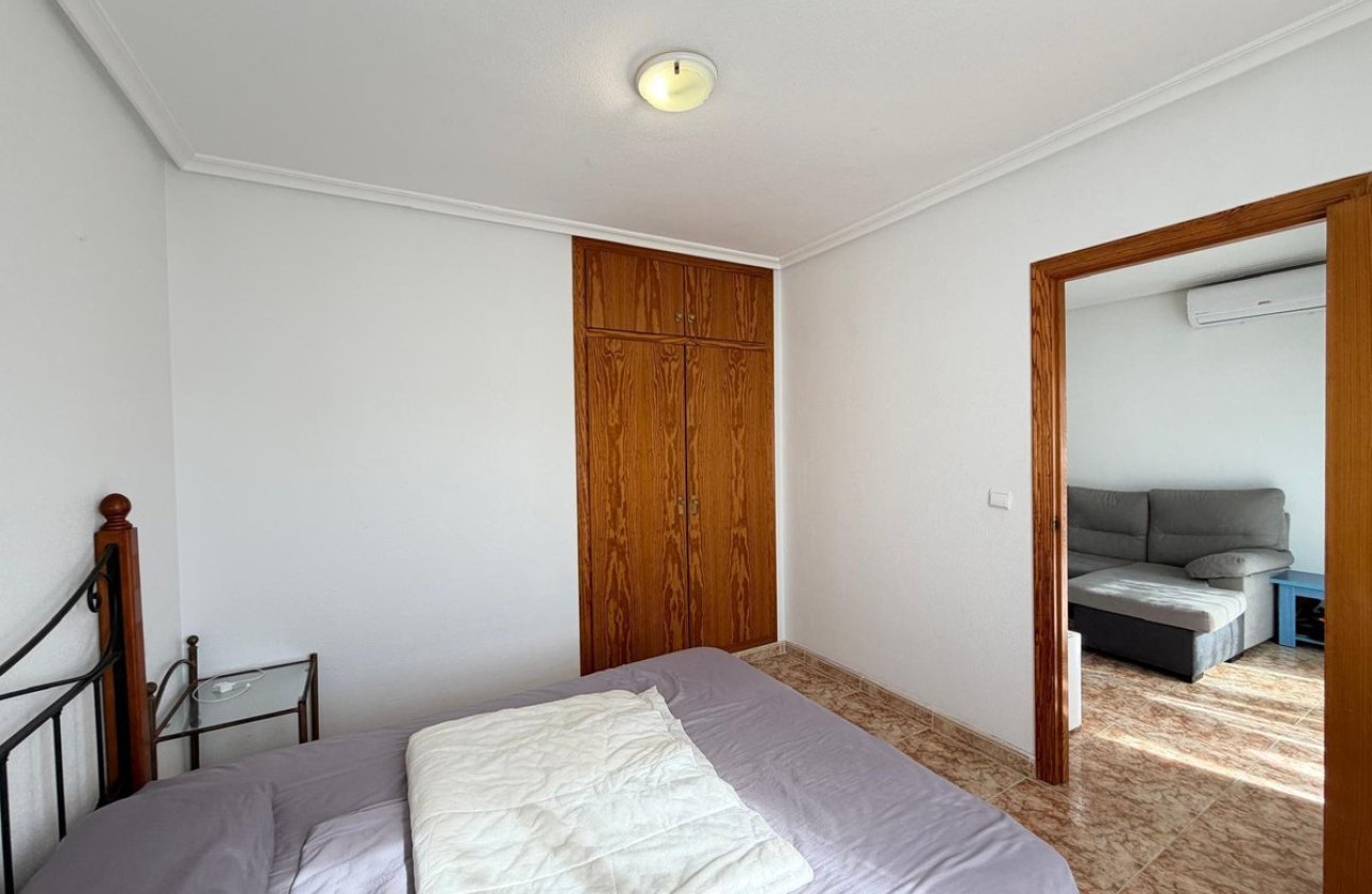 Resale - Apartment / flat -
Torrevieja - Torrevieja Centro