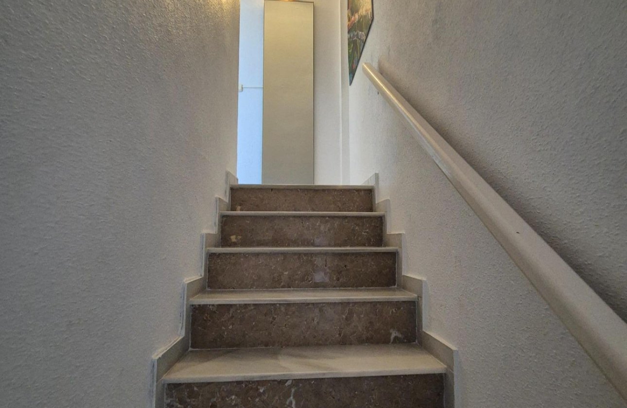 Resale - Apartment / flat -
Torrevieja - Torrevieja Centro