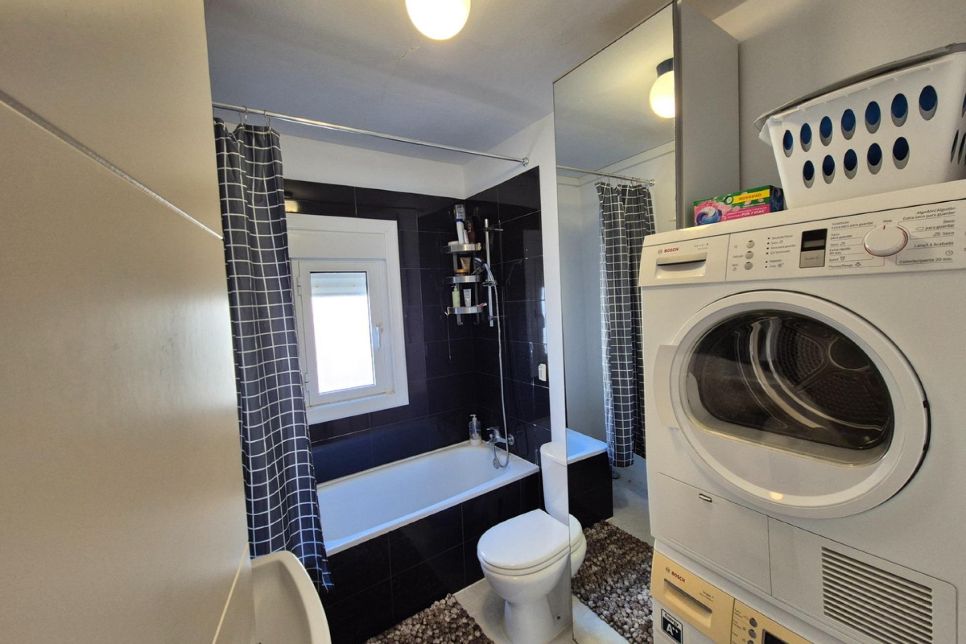 Resale - Apartment / flat -
Torrevieja - Torrevieja Centro