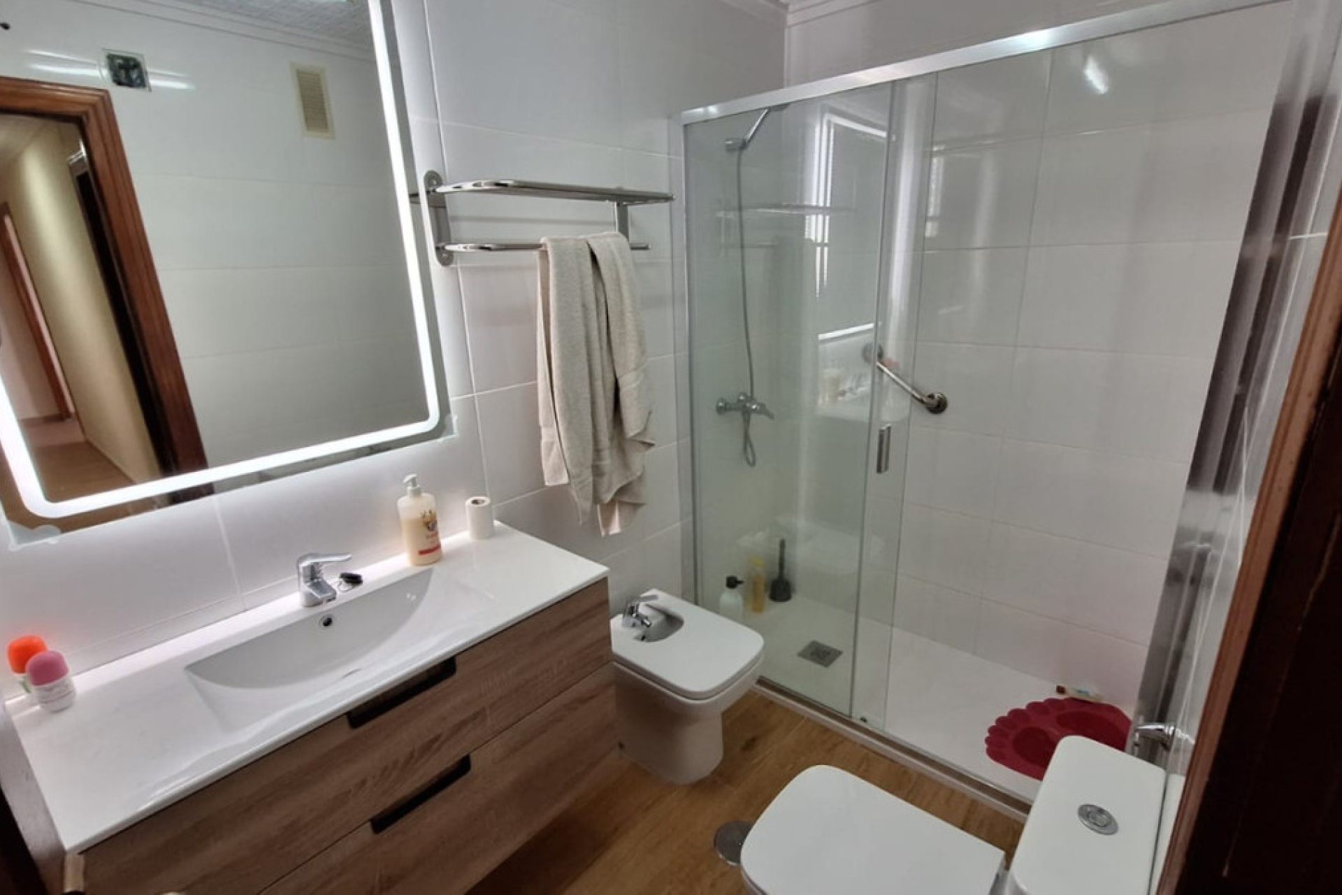 Resale - Apartment / flat -
Torrevieja - Torrevieja Centro