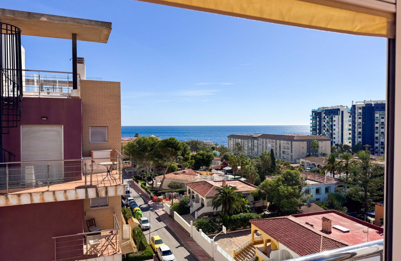 Resale - Apartment / flat -
Torrevieja - Torrevieja Centro