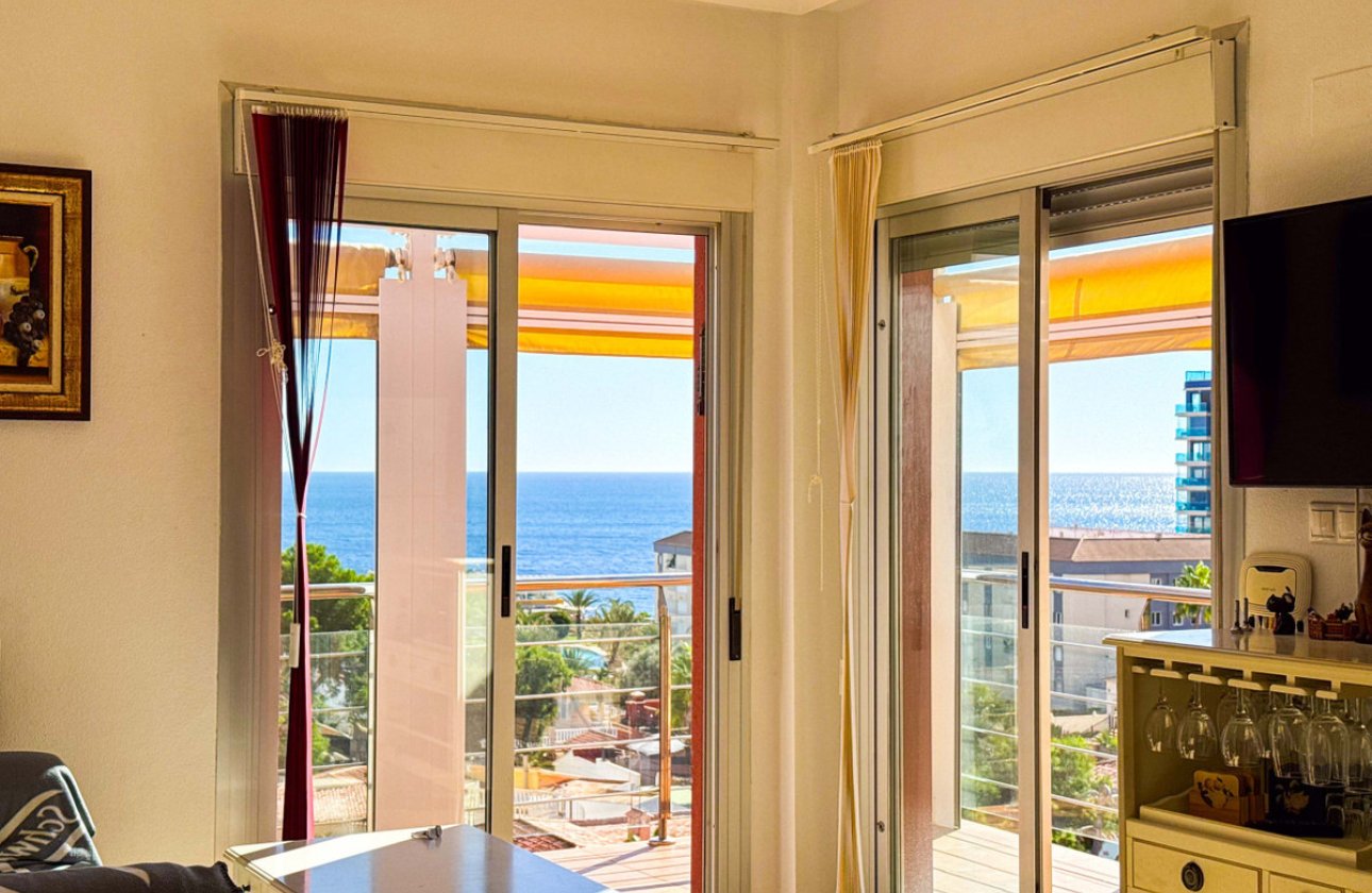 Resale - Apartment / flat -
Torrevieja - Torrevieja Centro