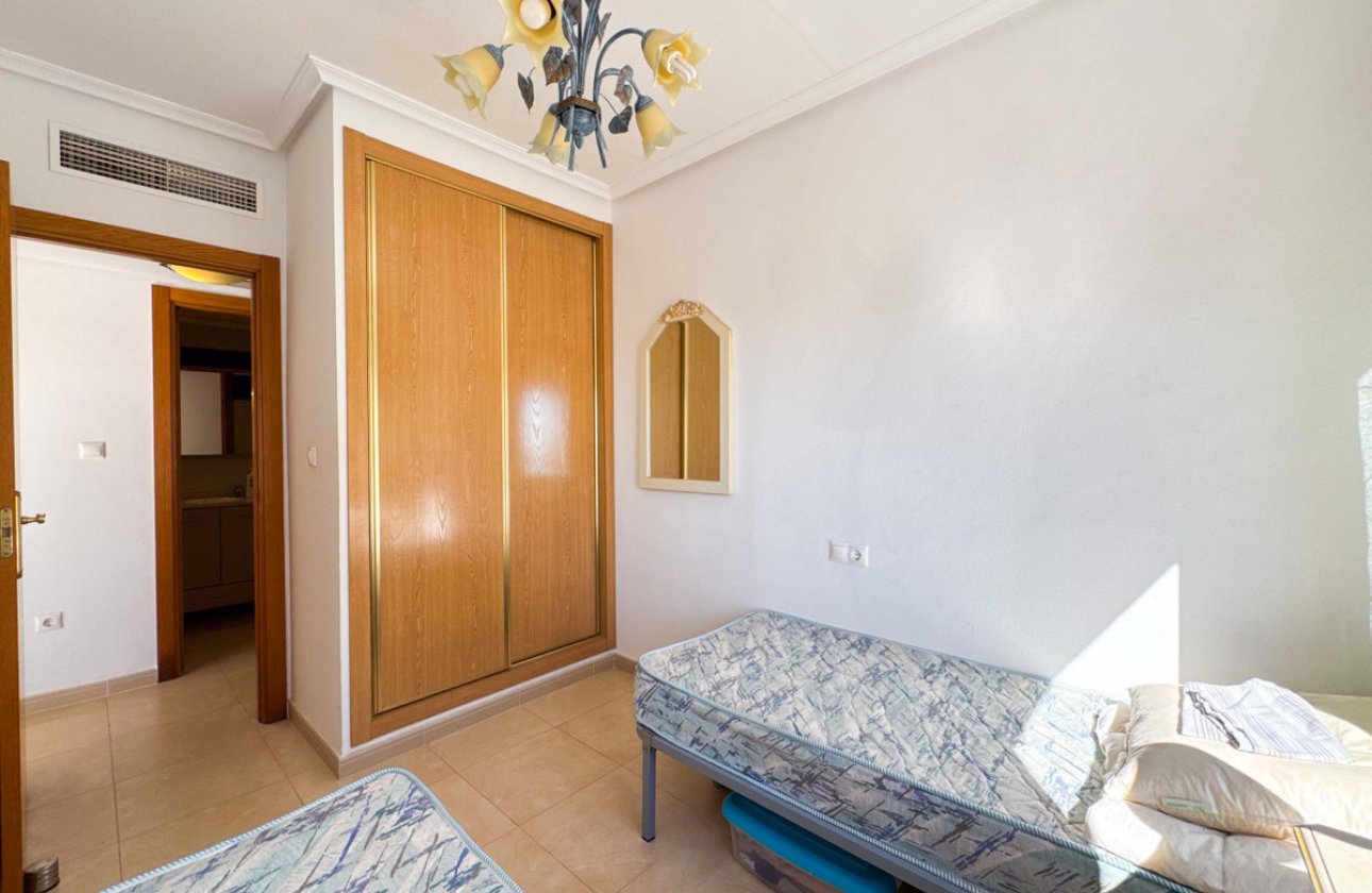 Resale - Apartment / flat -
Torrevieja - Torrevieja Centro