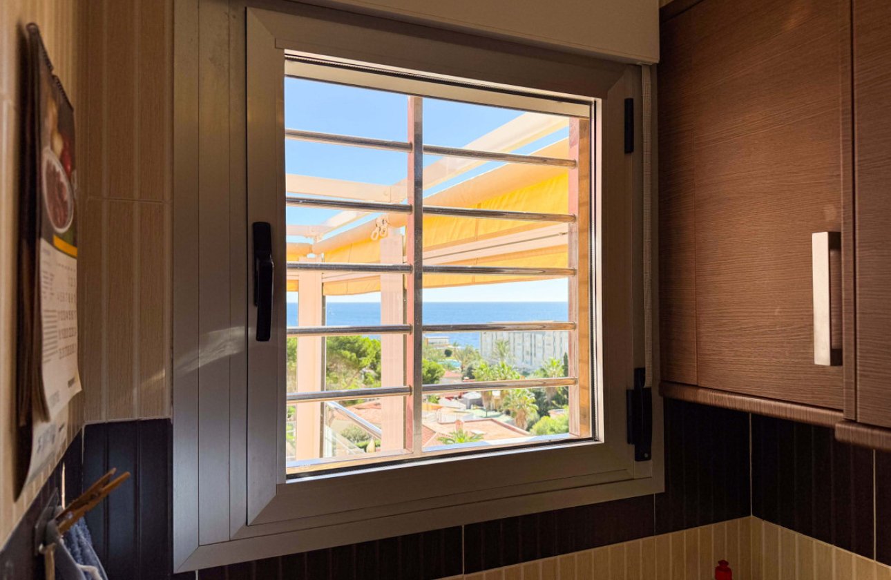 Resale - Apartment / flat -
Torrevieja - Torrevieja Centro