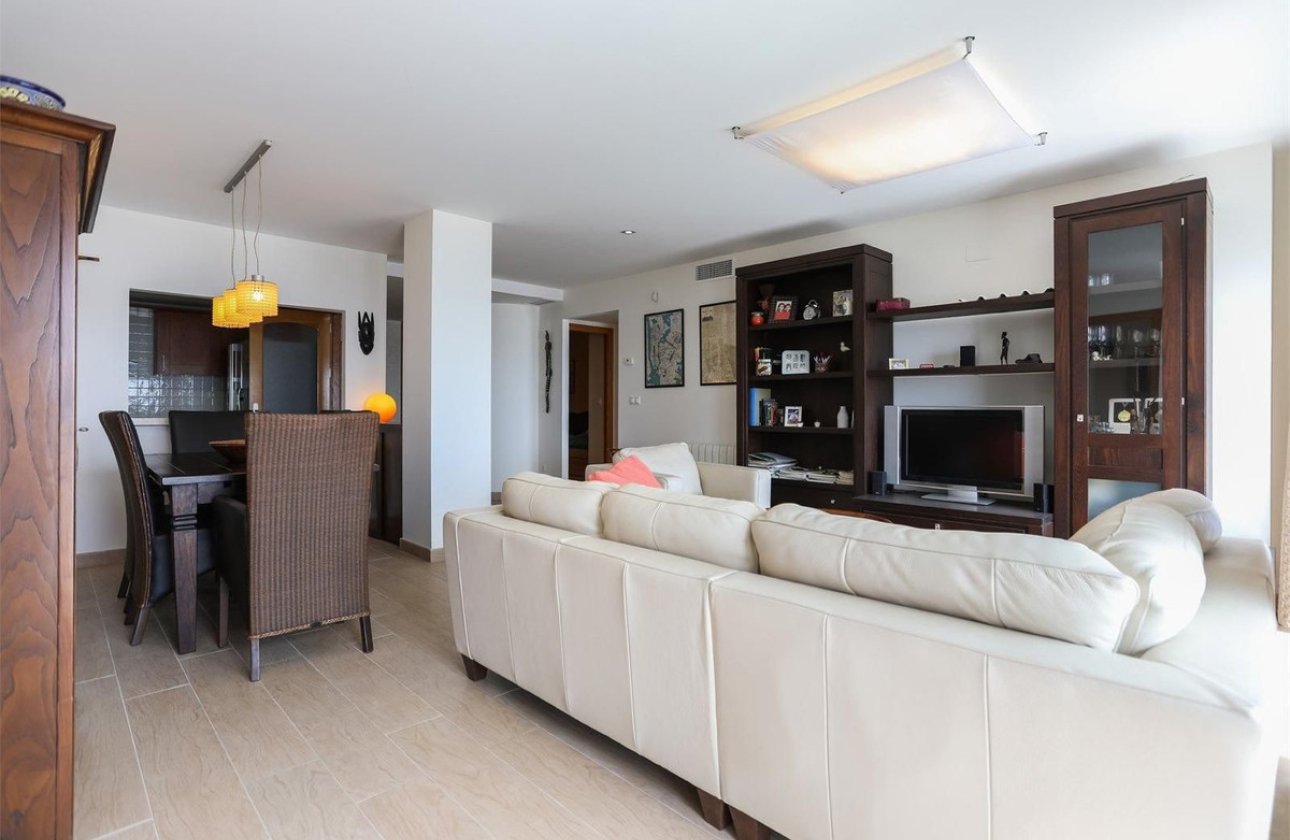 Resale - Apartment / flat -
Torrevieja - Torrevieja Centro