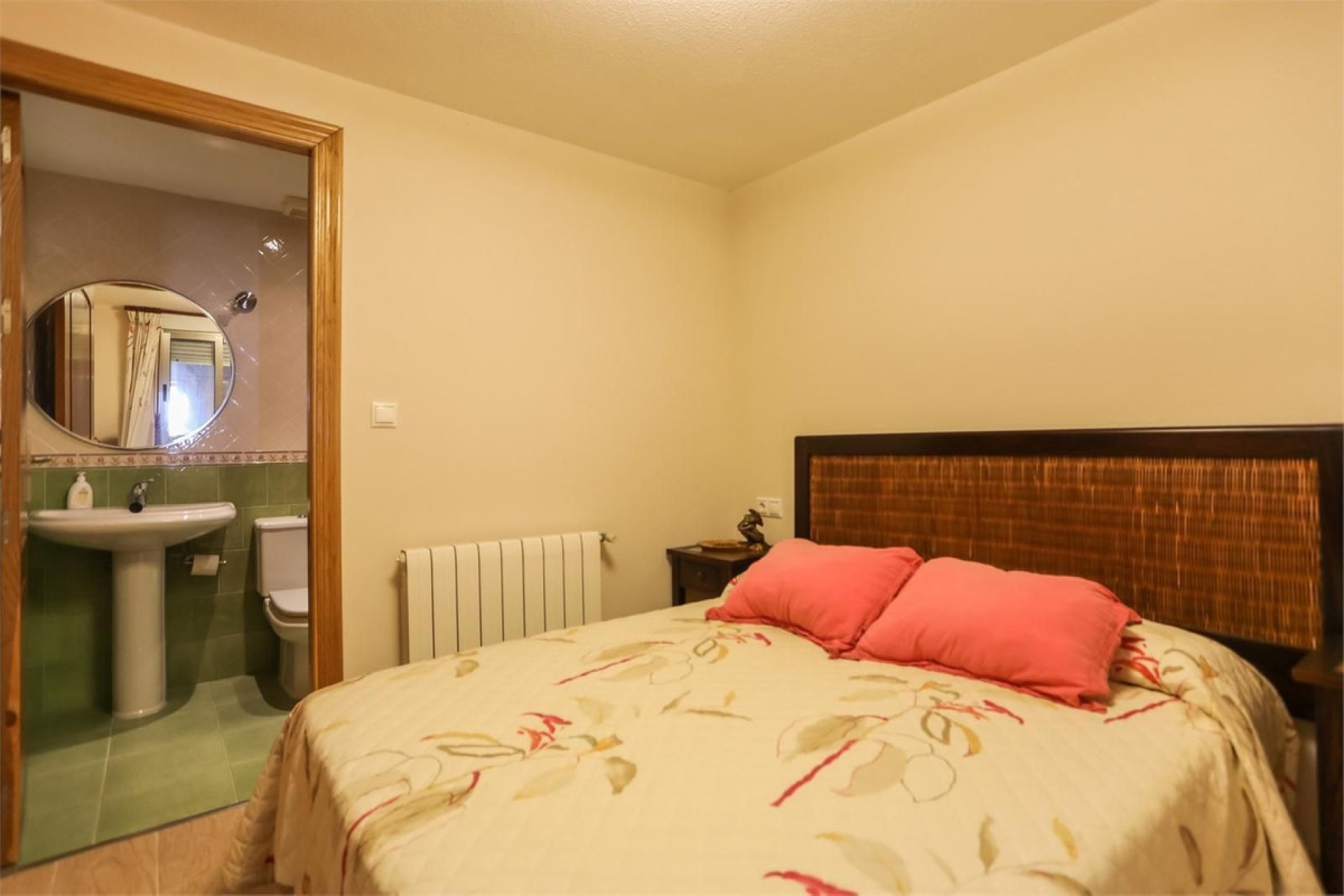 Resale - Apartment / flat -
Torrevieja - Torrevieja Centro