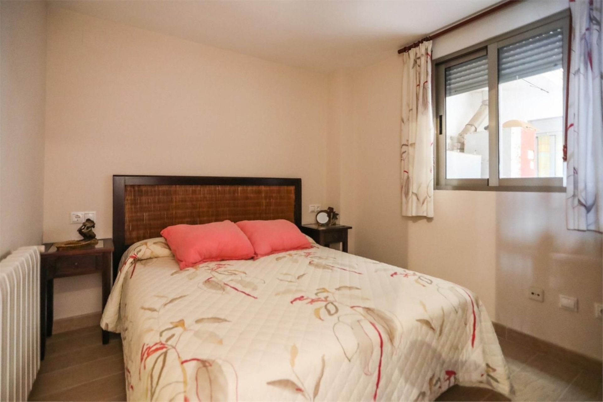 Resale - Apartment / flat -
Torrevieja - Torrevieja Centro