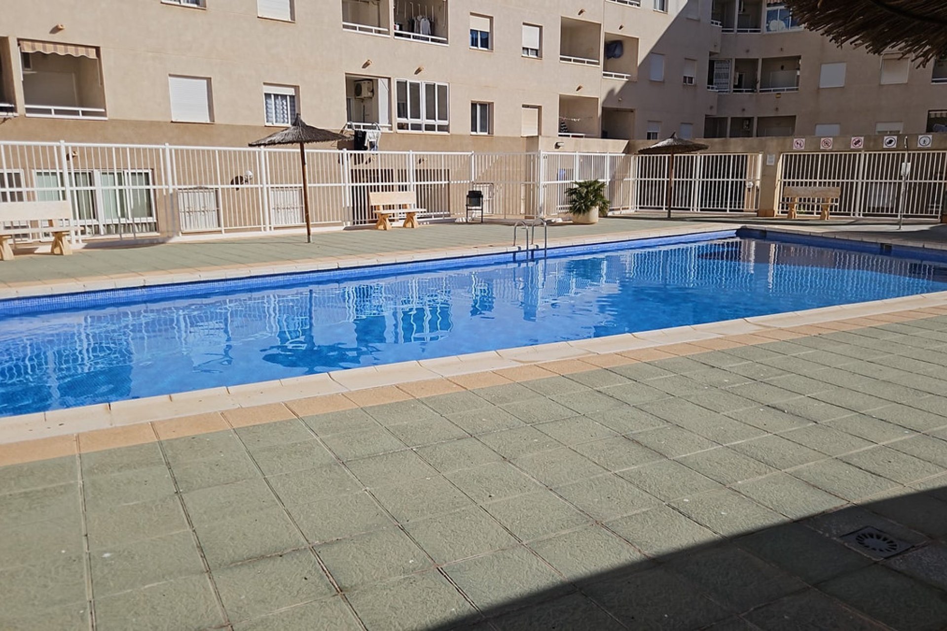 Resale - Apartment / flat -
Torrevieja - Torrevieja Centro