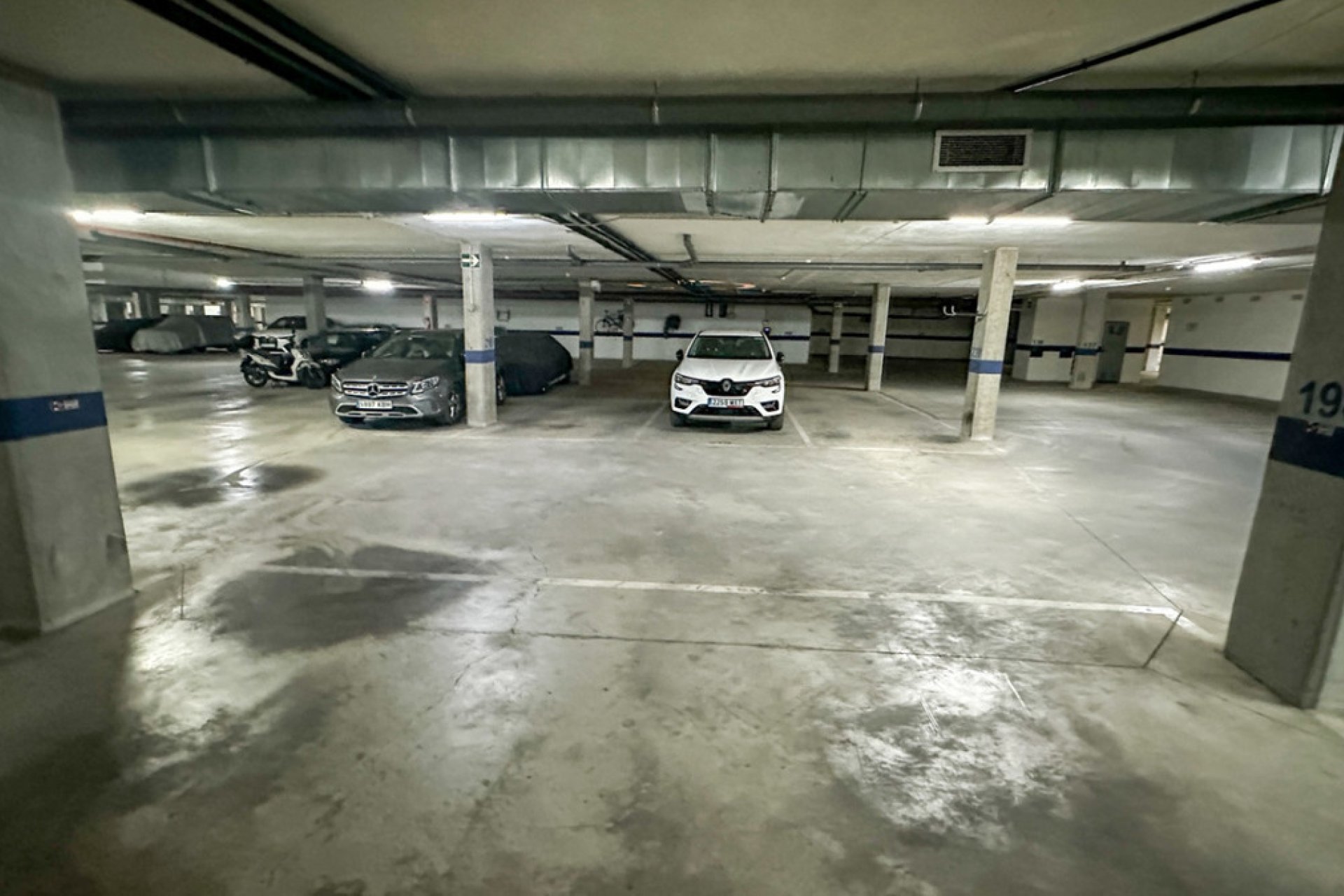 Resale - Apartment / flat -
Torrevieja - Torrevieja Centro