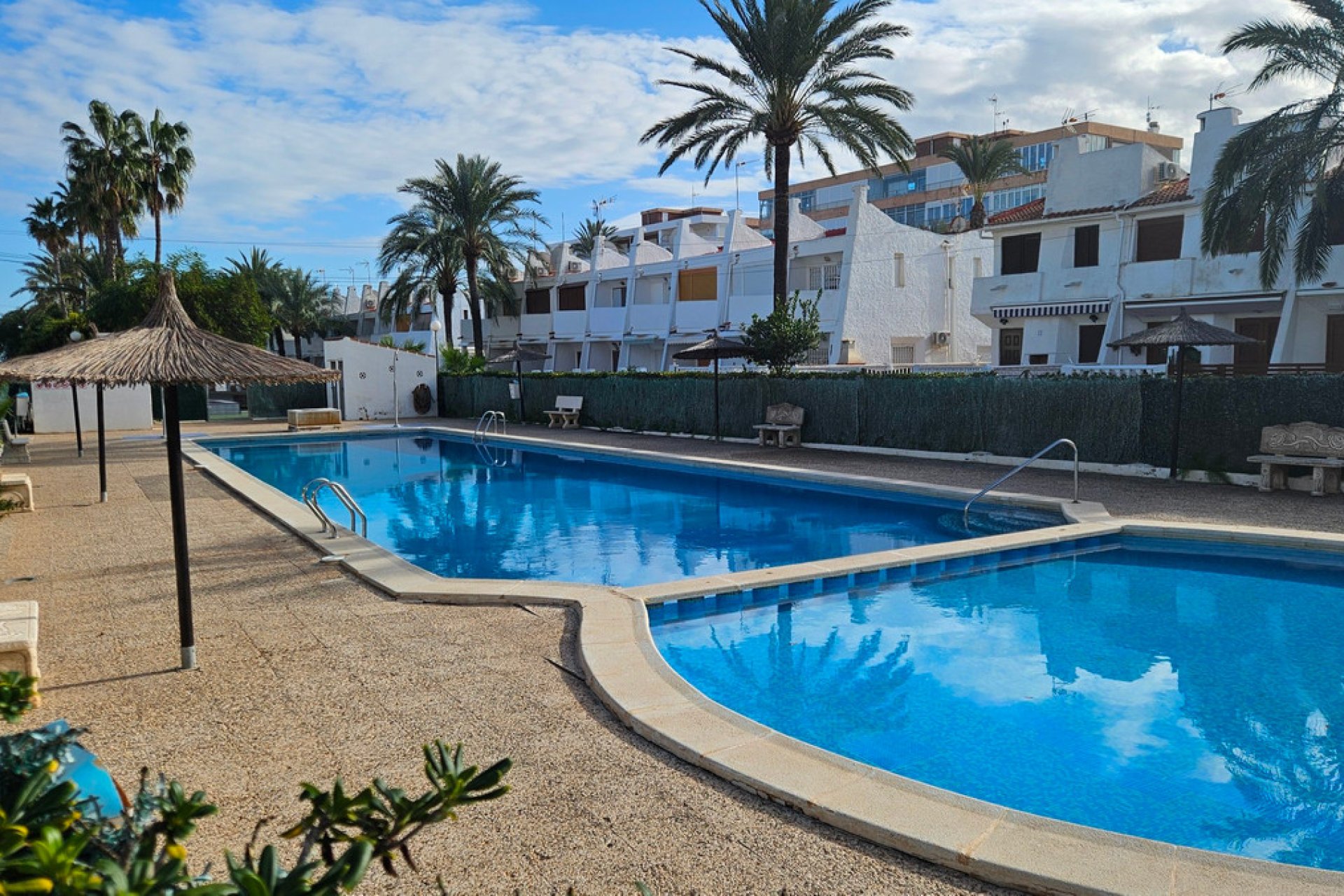 Resale - Apartment / flat -
Torrevieja - Torrevieja Centro