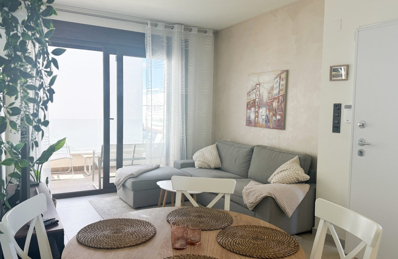 Resale - Apartment / flat -
Torrevieja - Torrevieja Centro
