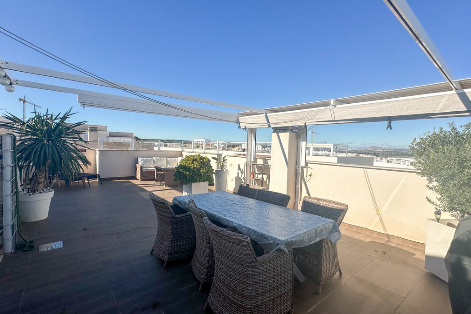 Resale - Apartment / flat -
Torrevieja - Torrevieja Centro