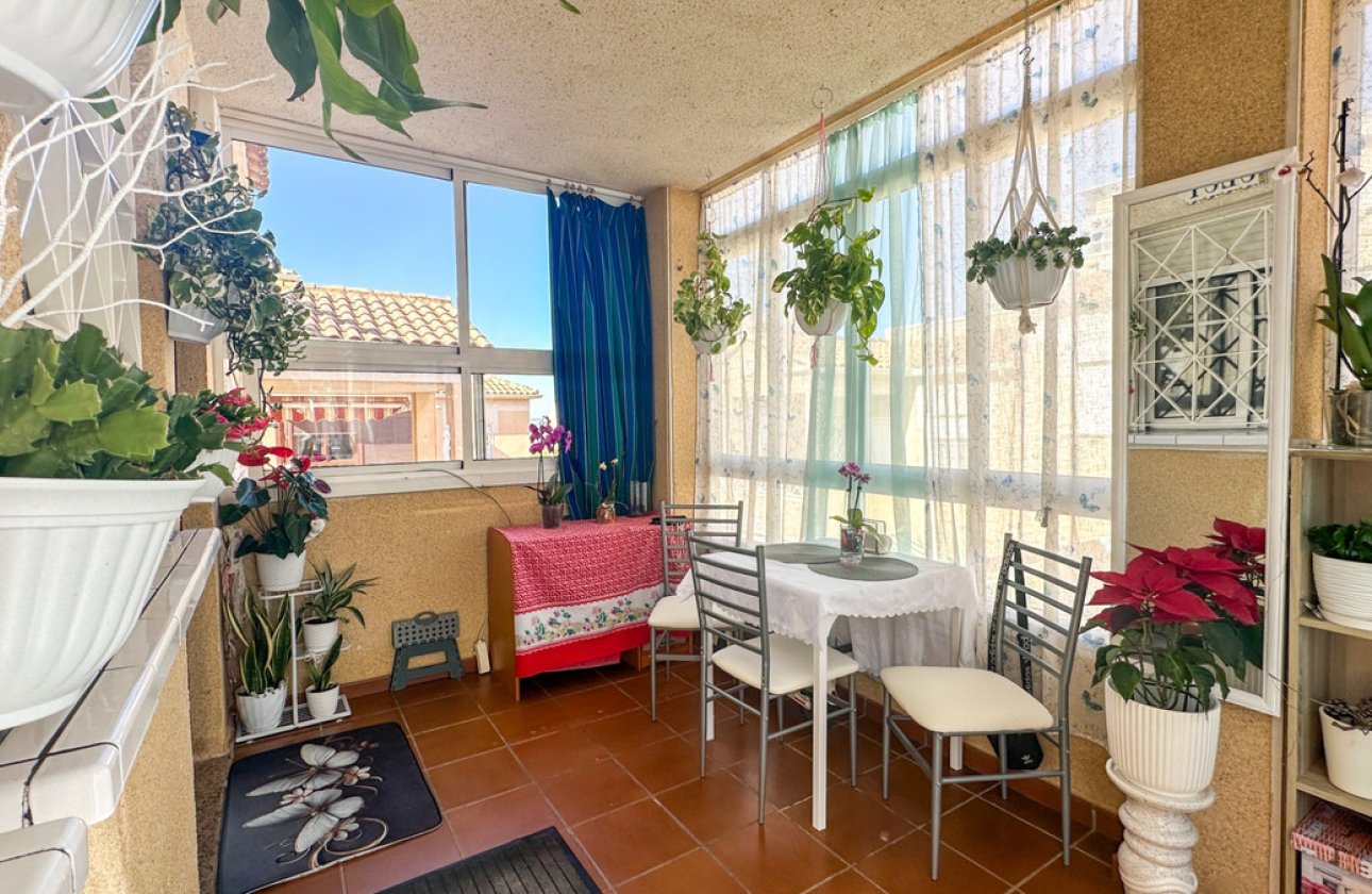 Resale - Apartment / flat -
Torrevieja - Torrevieja Centro