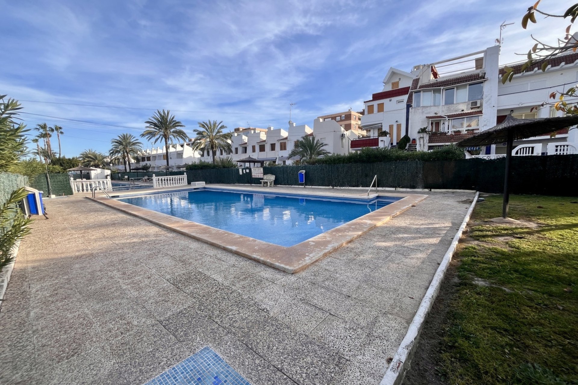 Resale - Apartment / flat -
Torrevieja - Torrevieja Centro