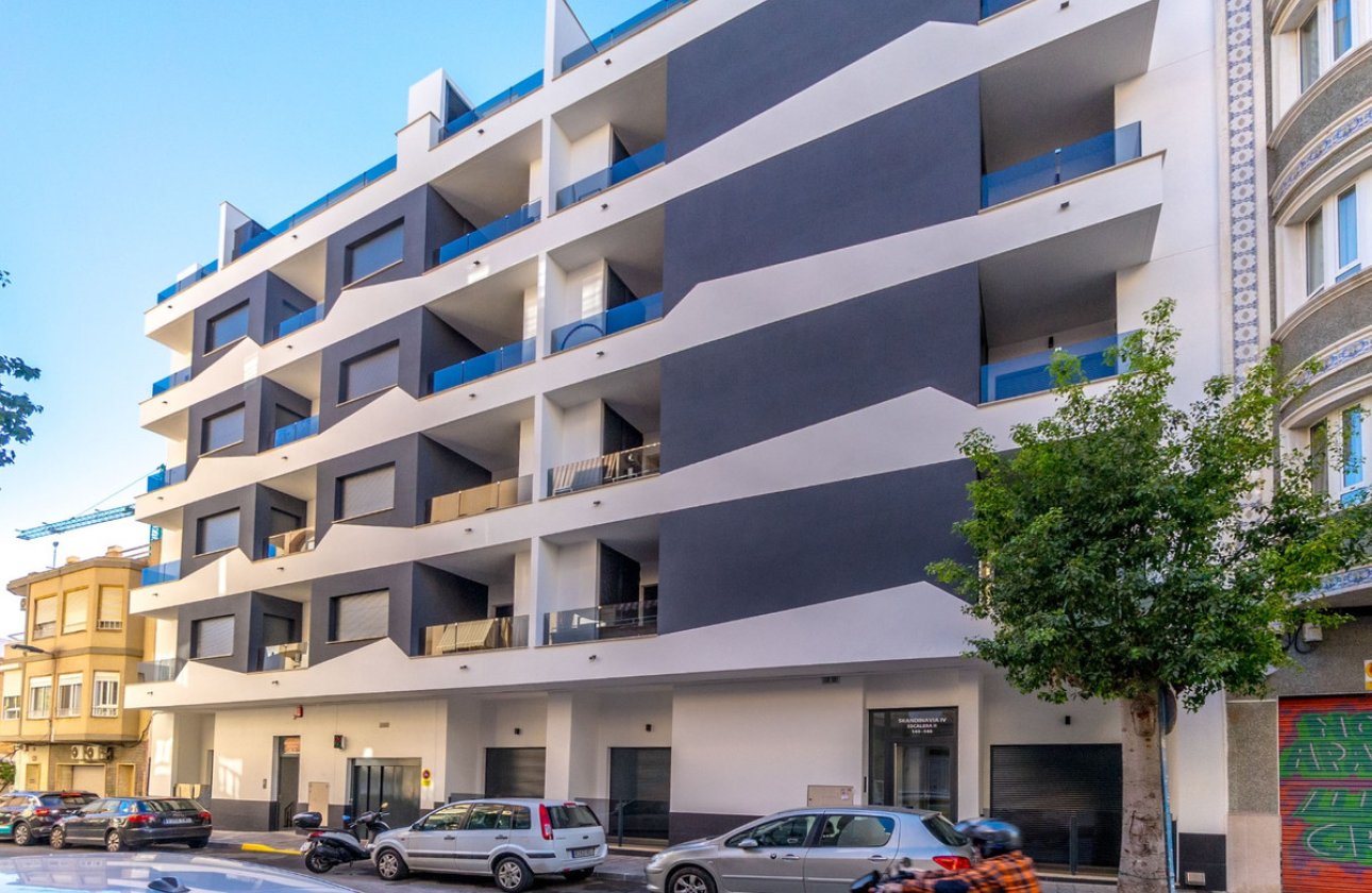 Resale - Apartment / flat -
Torrevieja - Torrevieja Centro