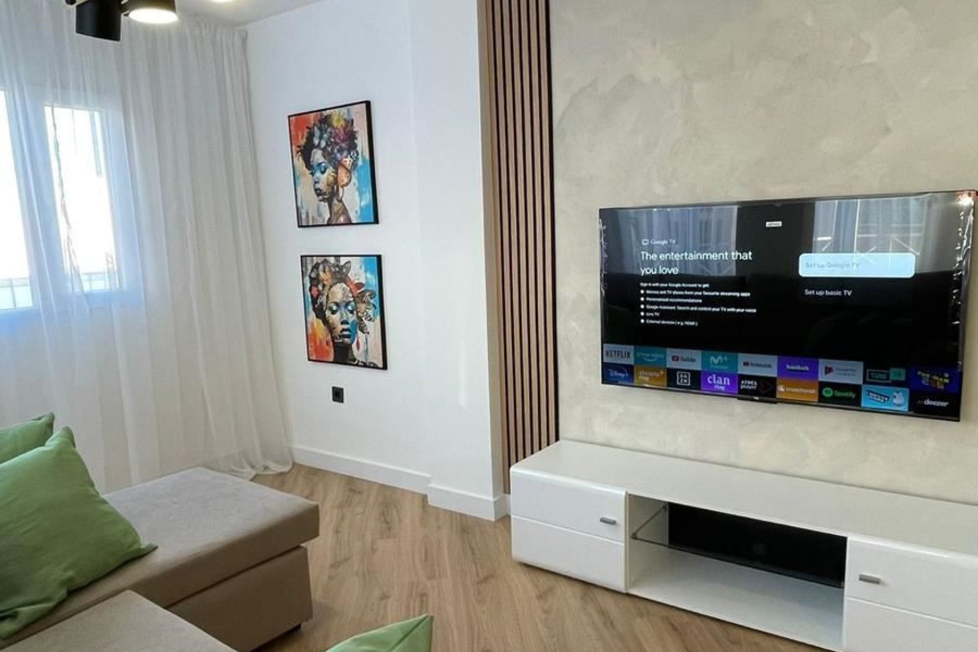 Resale - Apartment / flat -
Torrevieja - Torrevieja Centro