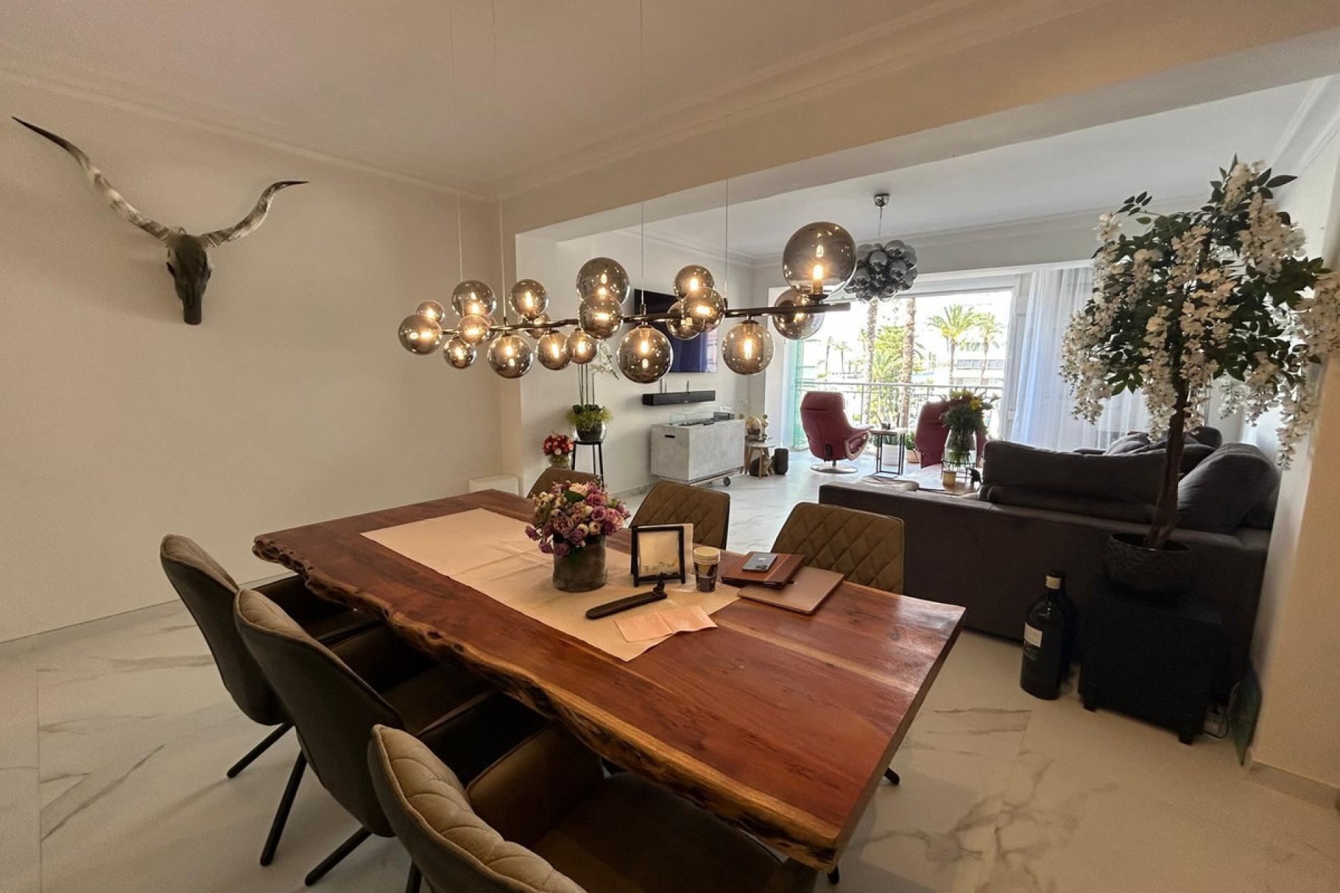 Resale - Apartment / flat -
Torrevieja - Torrevieja Centro