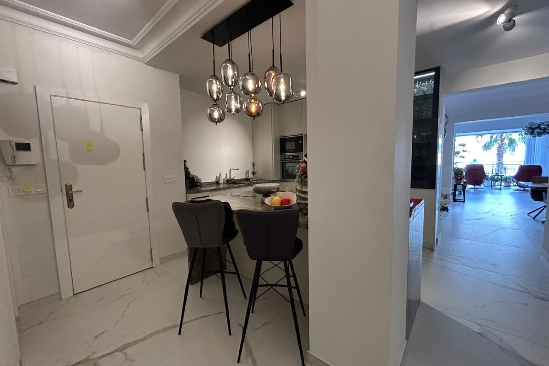 Resale - Apartment / flat -
Torrevieja - Torrevieja Centro