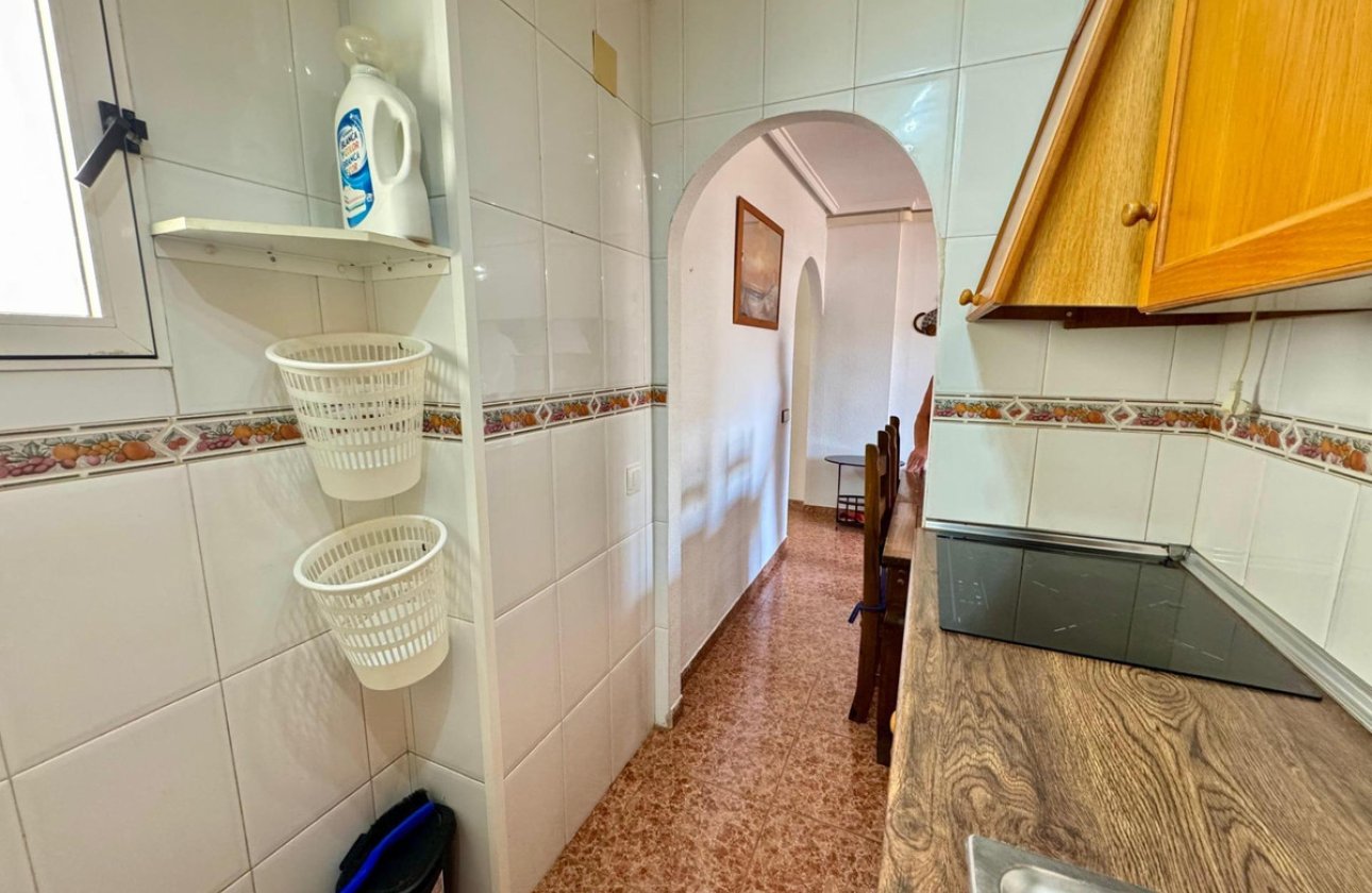 Resale - Apartment / flat -
Torrevieja - Torrevieja Centro