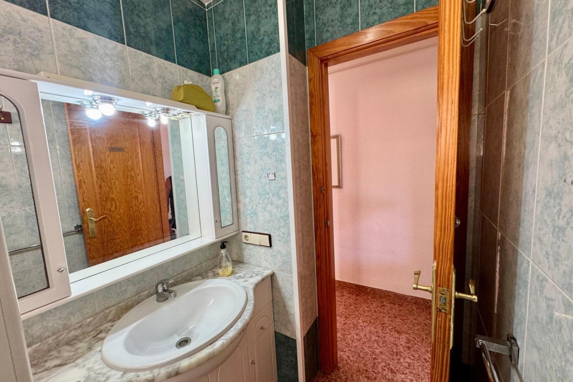 Resale - Apartment / flat -
Torrevieja - Torrevieja Centro