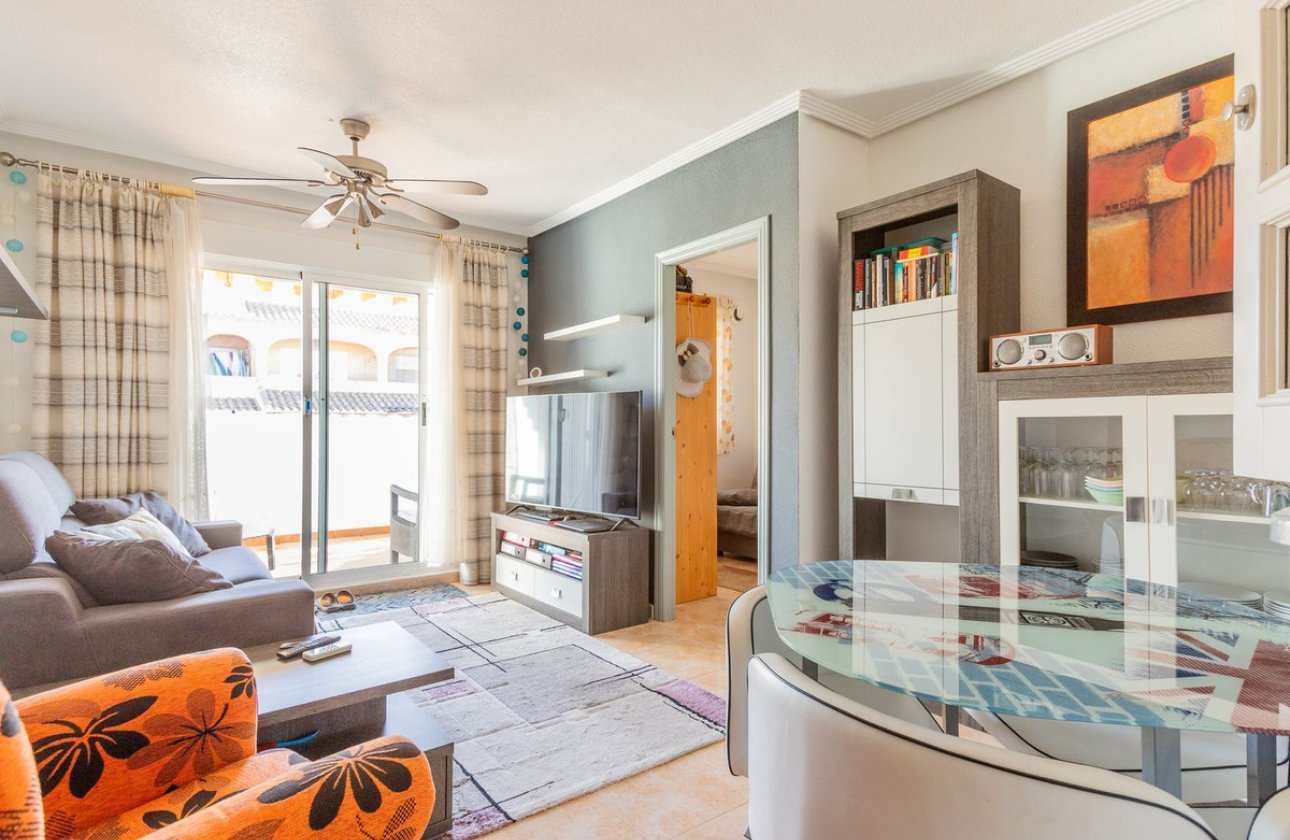 Resale - Apartment / flat -
Torrevieja - Torrevieja Centro