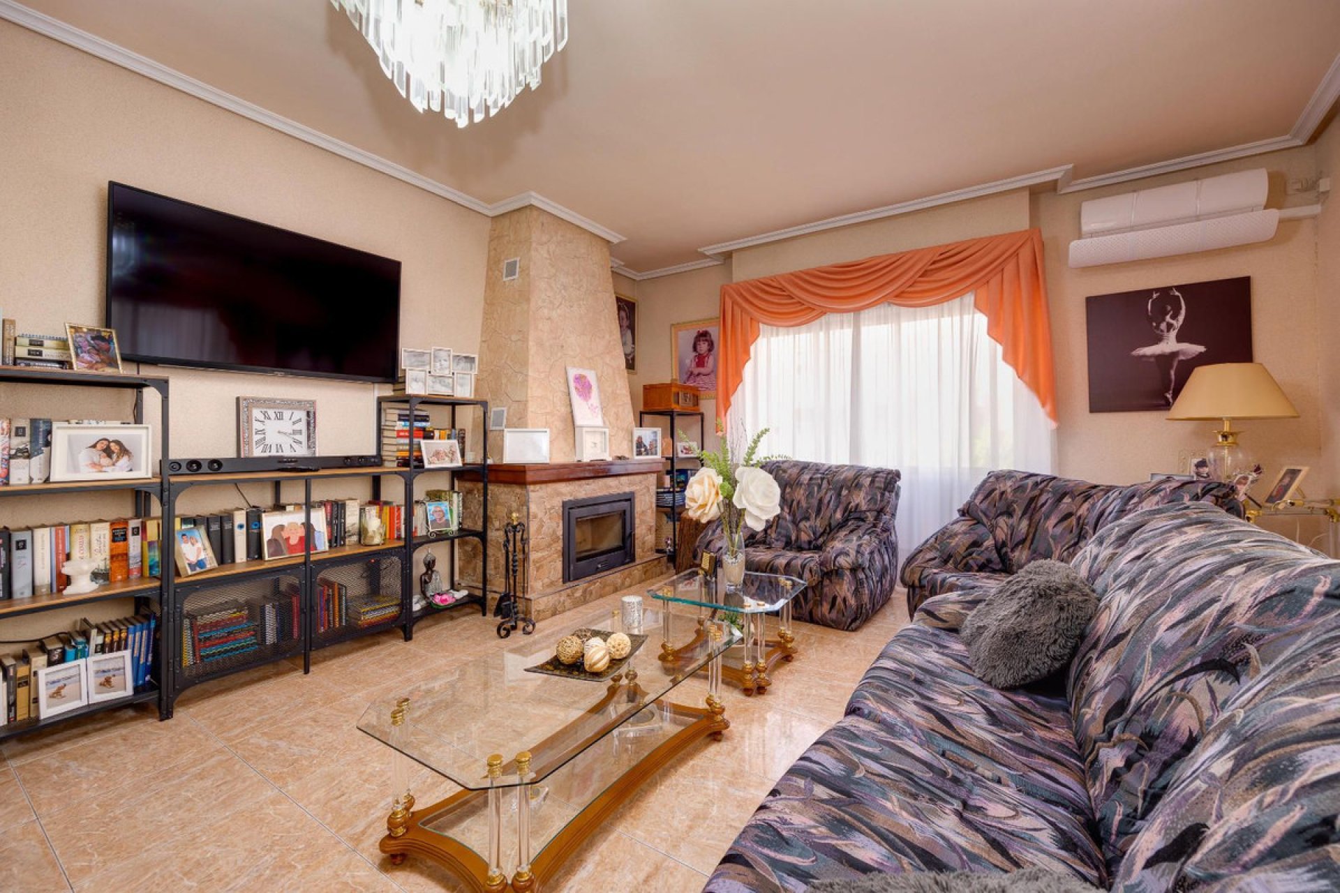 Resale - Apartment / flat -
Torrevieja - Torrevieja Centro