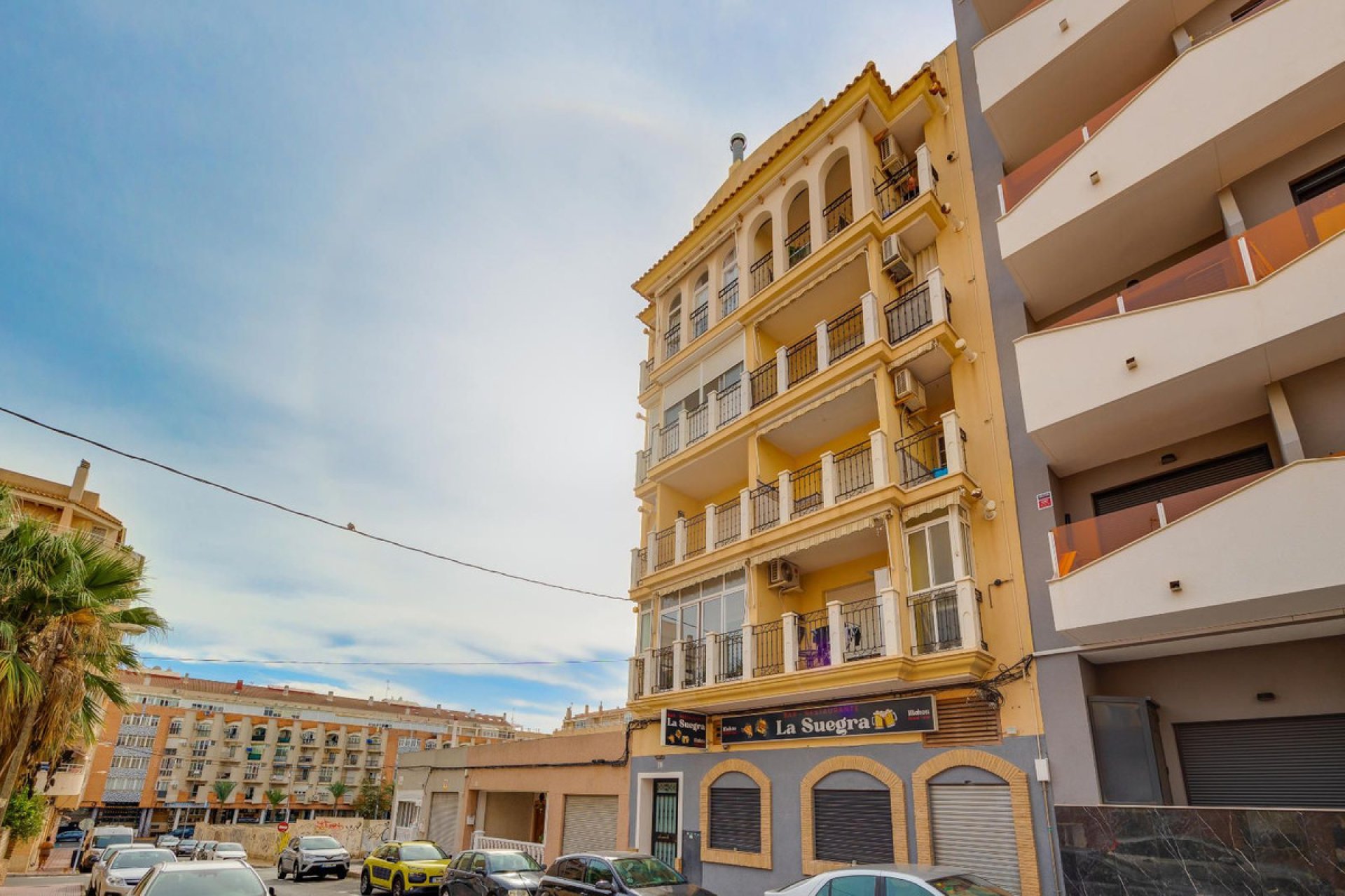 Resale - Apartment / flat -
Torrevieja - Torrevieja Centro