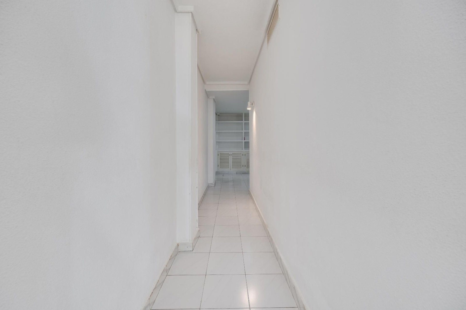 Resale - Apartment / flat -
Torrevieja - Torrevieja Centro