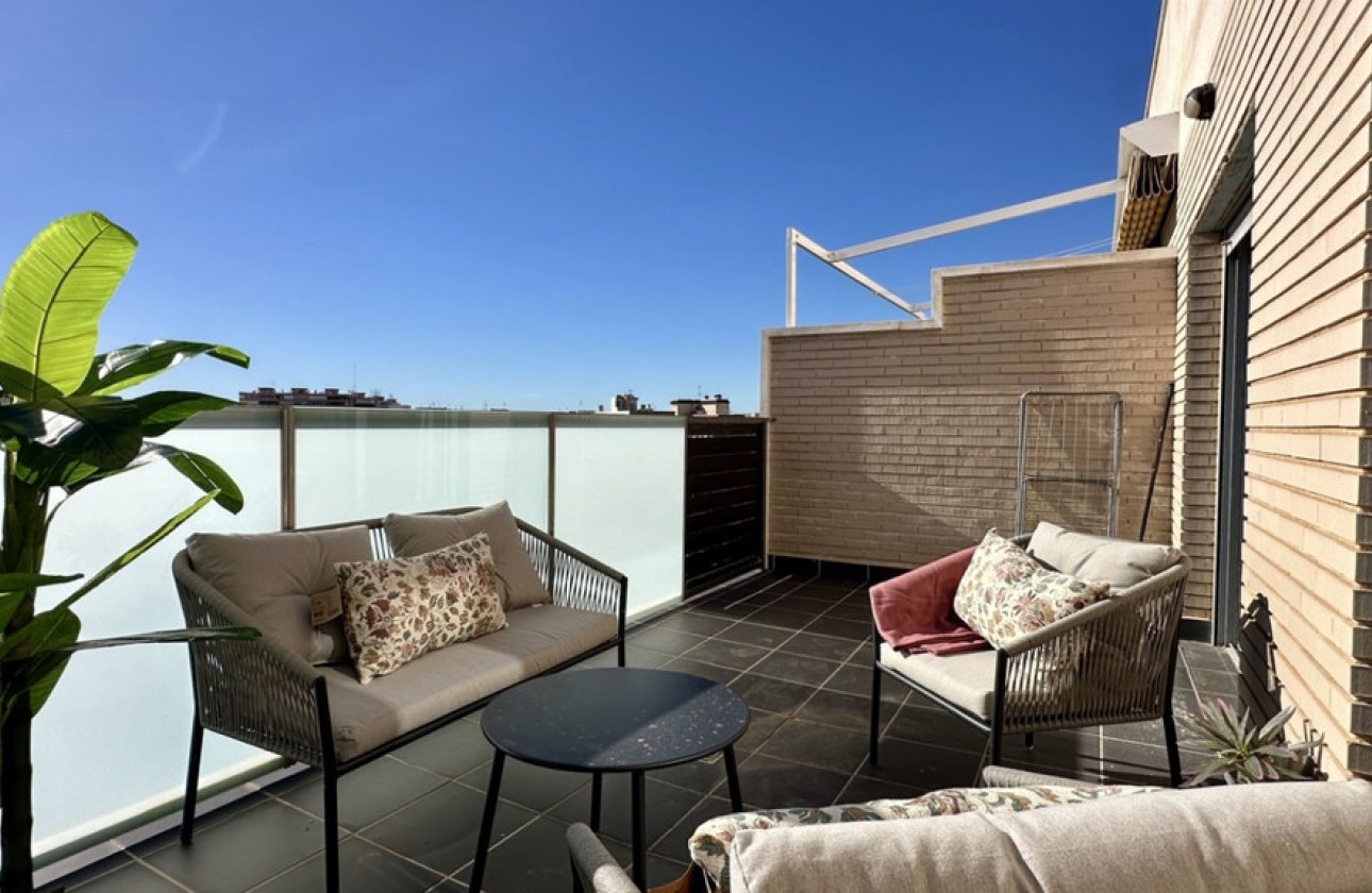 Resale - Apartment / flat -
Torrevieja - Torrevieja Centro