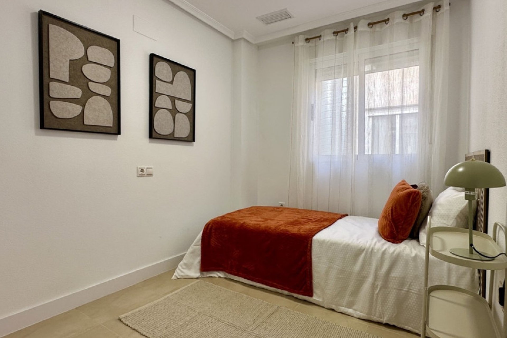 Resale - Apartment / flat -
Torrevieja - Torrevieja Centro