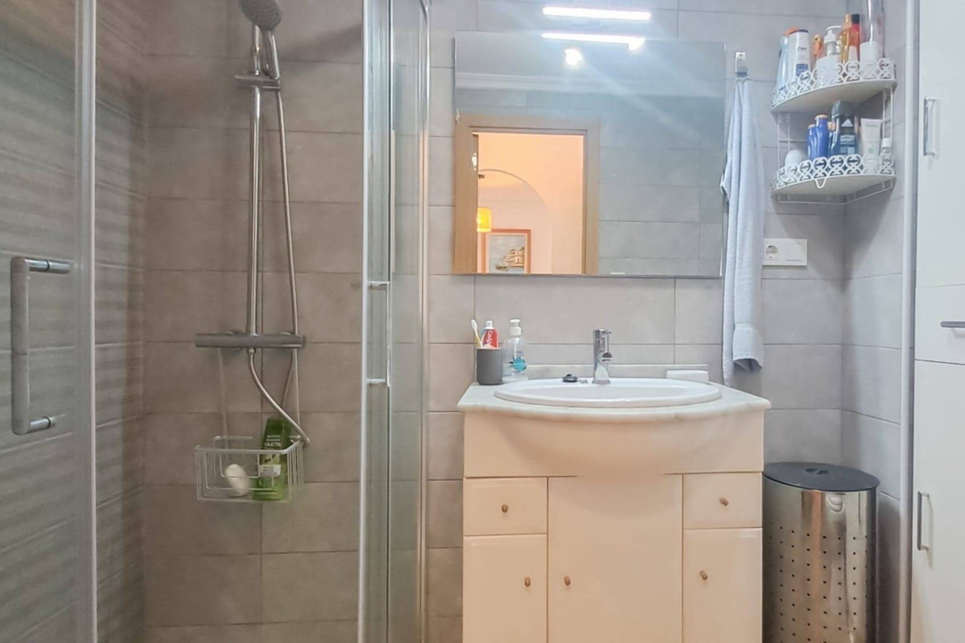 Resale - Apartment / flat -
Torrevieja - Torrevieja Centro