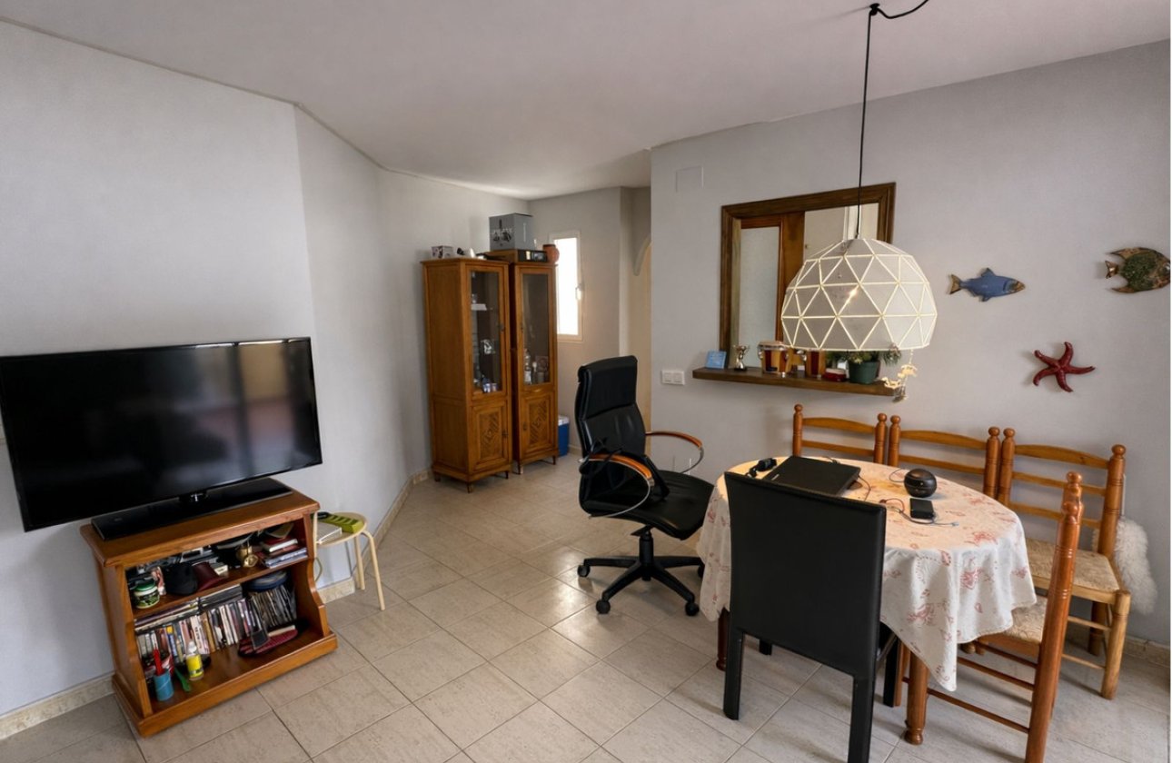 Resale - Apartment / flat -
Torrevieja - Torrevieja Centro