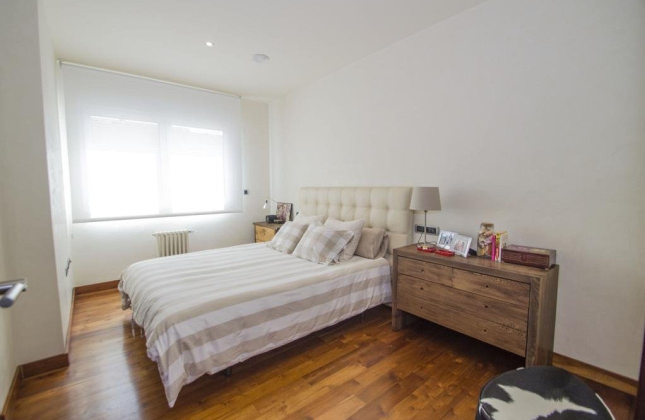 Resale - Apartment / flat -
Torrevieja - Torrevieja Centro