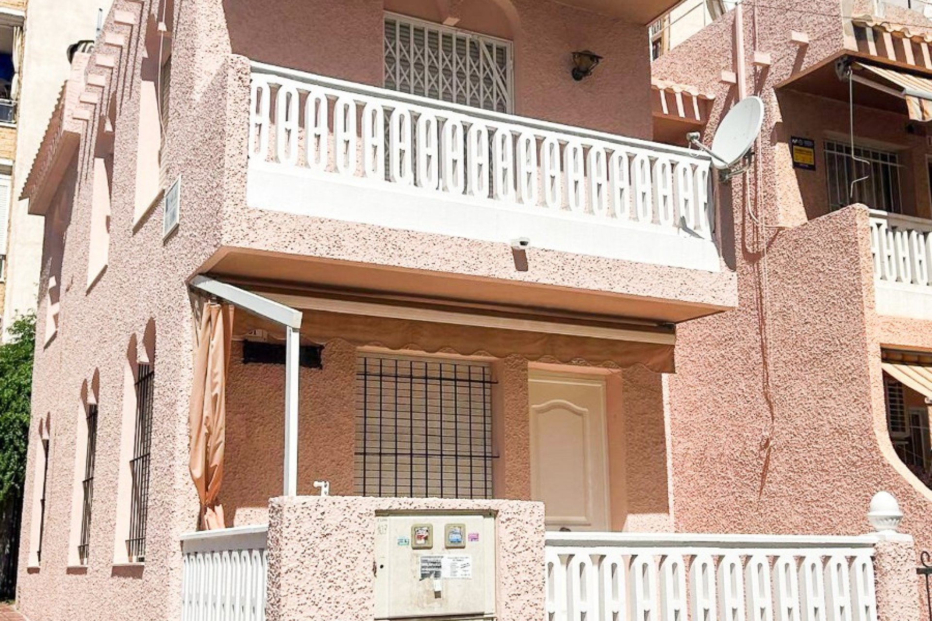 Resale - Apartment / flat -
Torrevieja - Torrevieja Centro