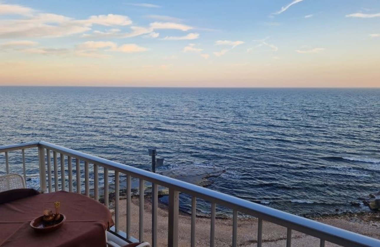 Resale - Apartment / flat -
Torrevieja