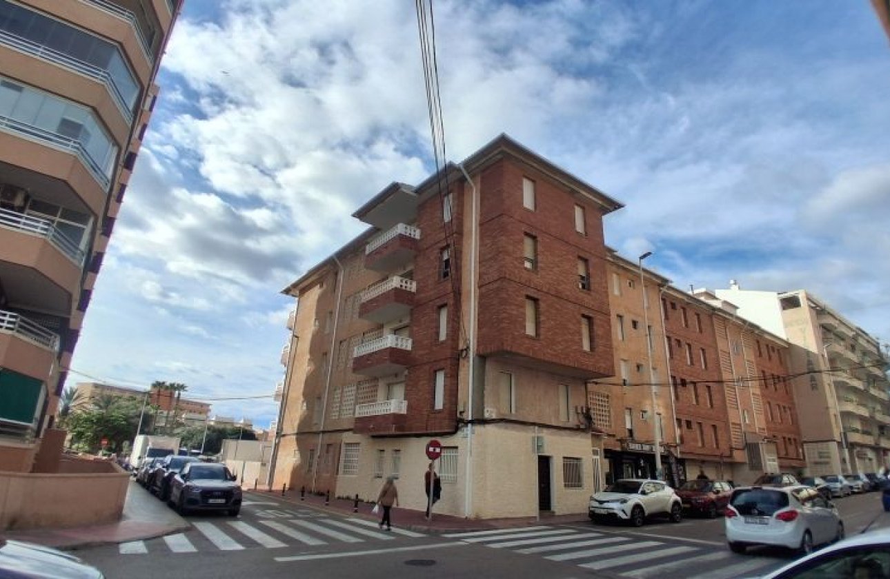 Resale - Apartment / flat -
Torrevieja