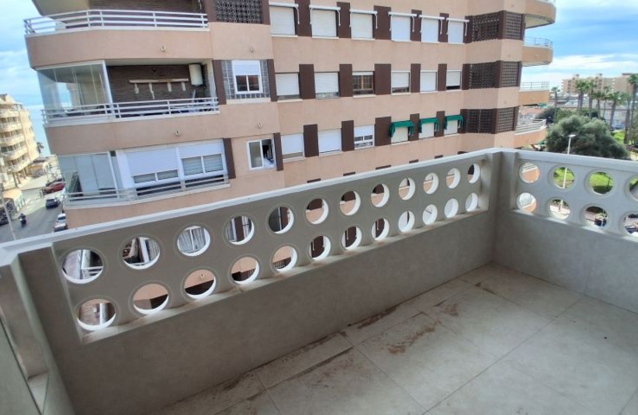 Resale - Apartment / flat -
Torrevieja