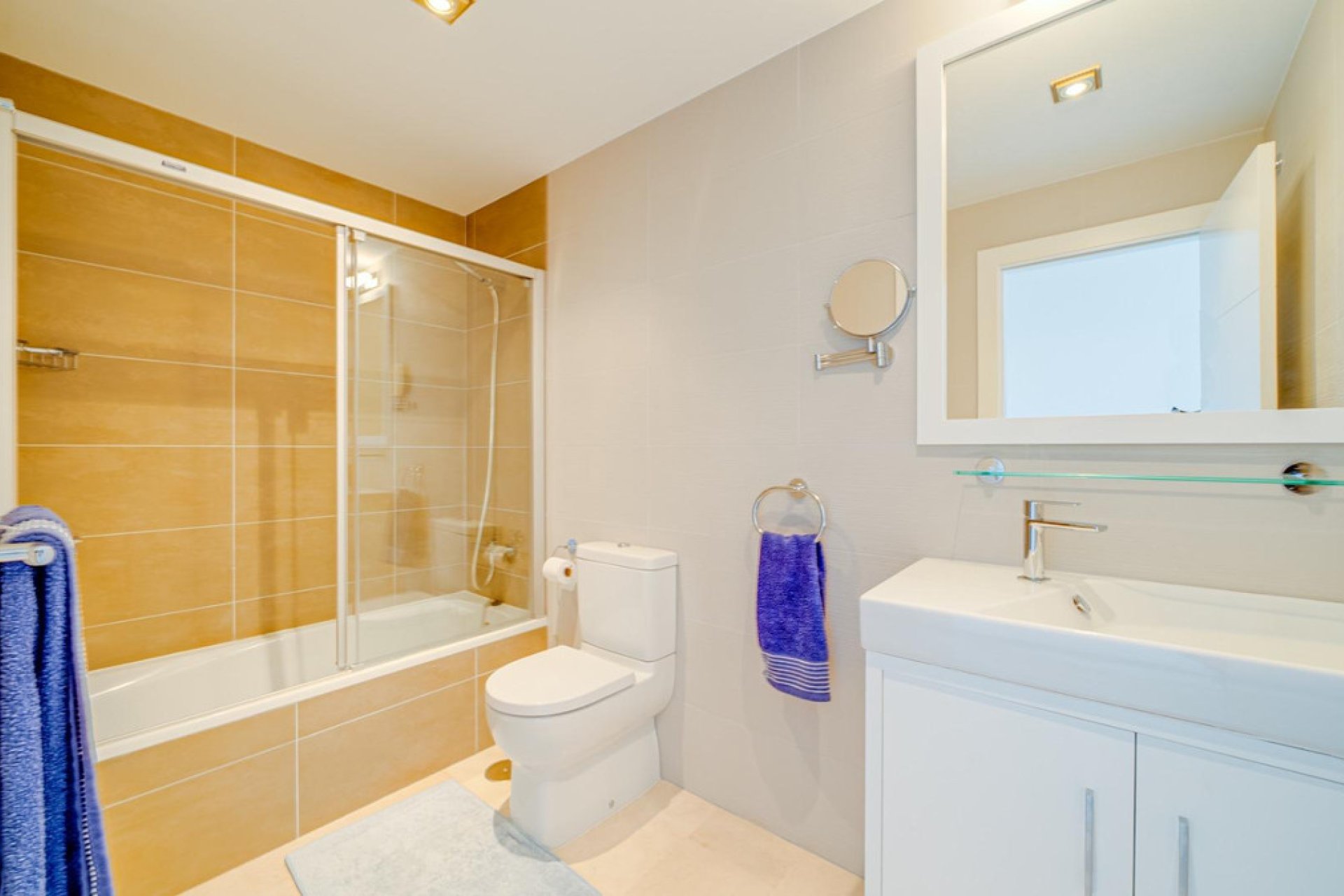 Resale - Apartment / flat -
Villajoyosa - Villajoyosa Centro