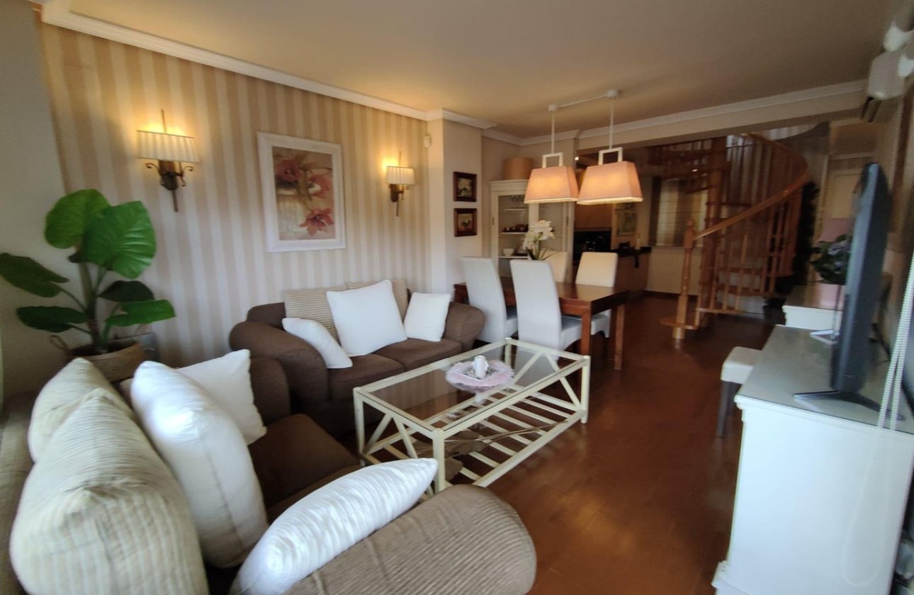 Resale - Apartment / flat -
Villajoyosa - Villajoyosa Centro